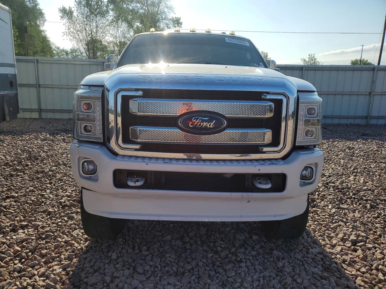 2015 Ford F250 Super Duty White vin: 1FT7W2BT6FEA94185