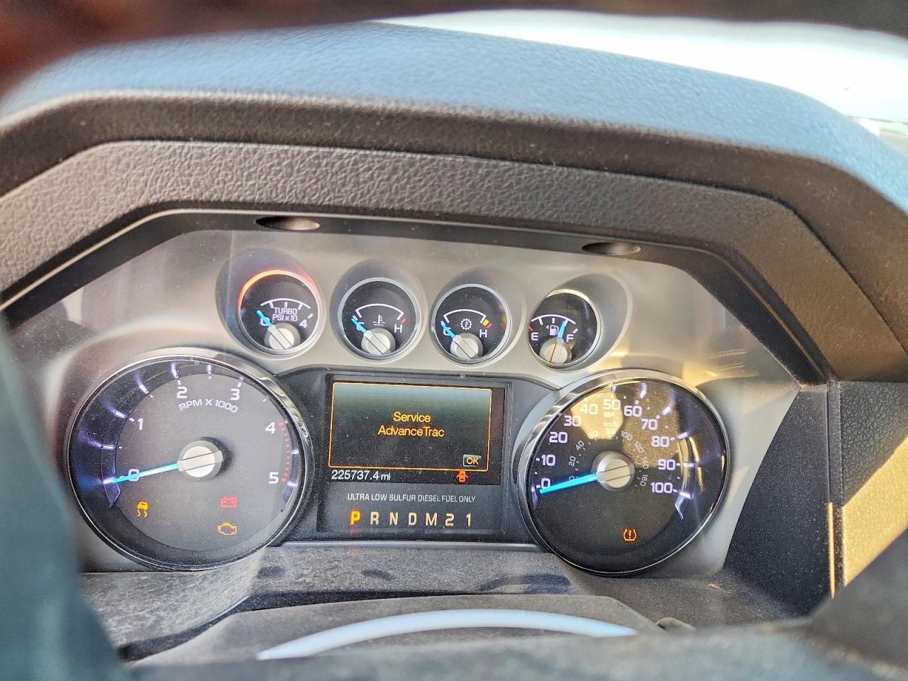 2015 Ford F250 Super Duty White vin: 1FT7W2BT6FED53113