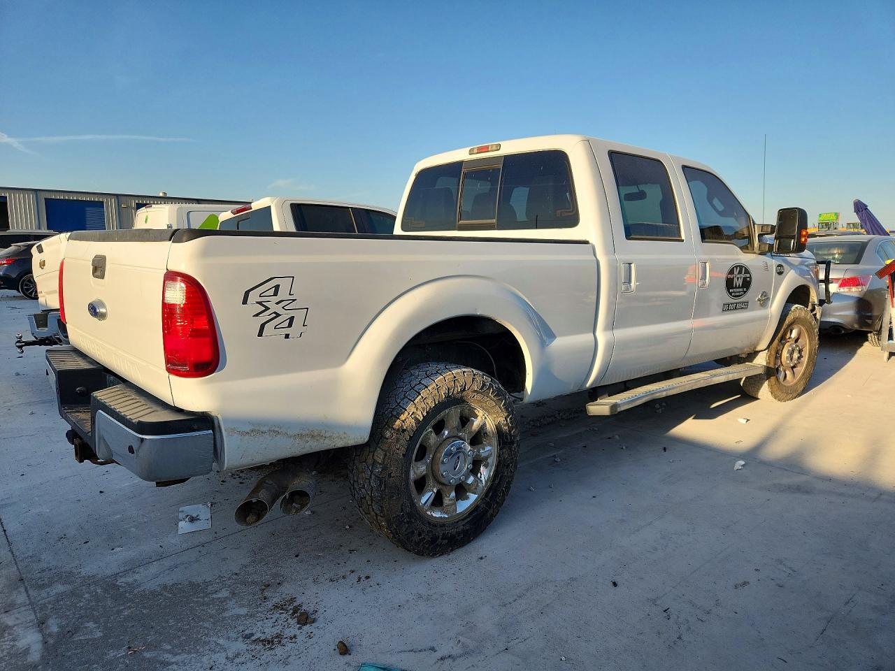 2015 Ford F250 Super Duty White vin: 1FT7W2BT6FED53113