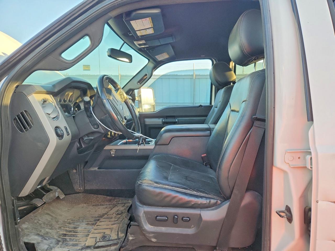 2015 Ford F250 Super Duty White vin: 1FT7W2BT6FED53113
