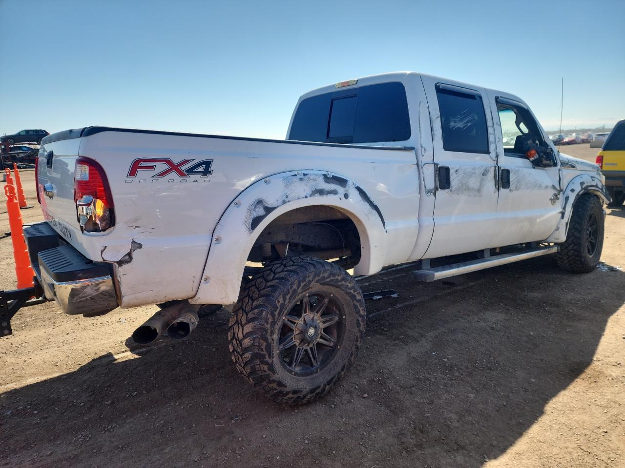 2015 Ford F250 Super Duty Белый vin: 1FT7W2BT6FED69926