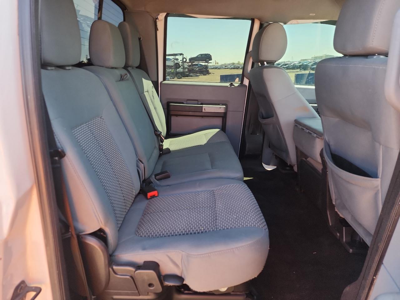 2015 Ford F250 Super Duty Белый vin: 1FT7W2BT6FED69926