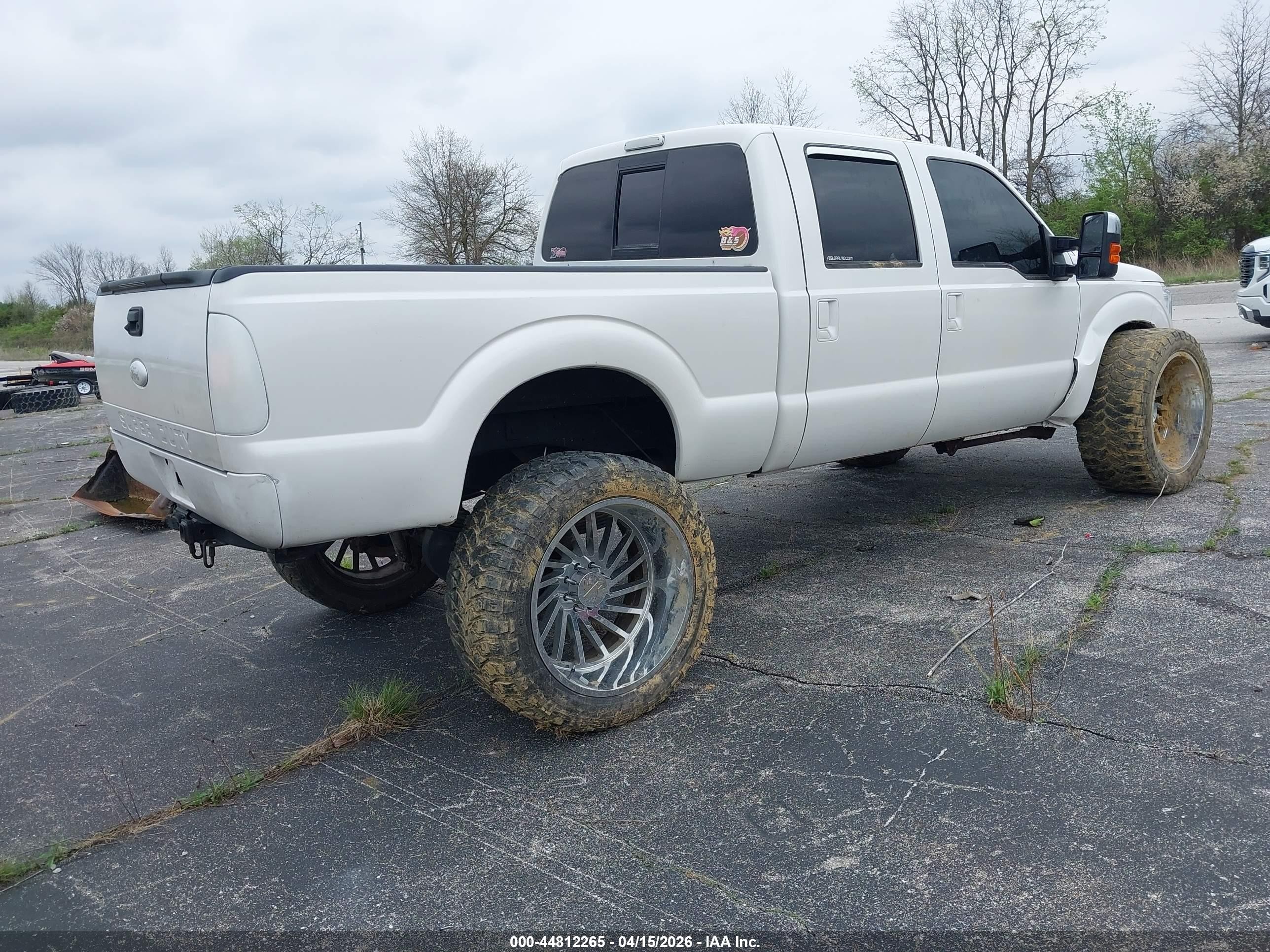 2011 Ford F-250 Lariat White vin: 1FT7W2BT7BEC80523