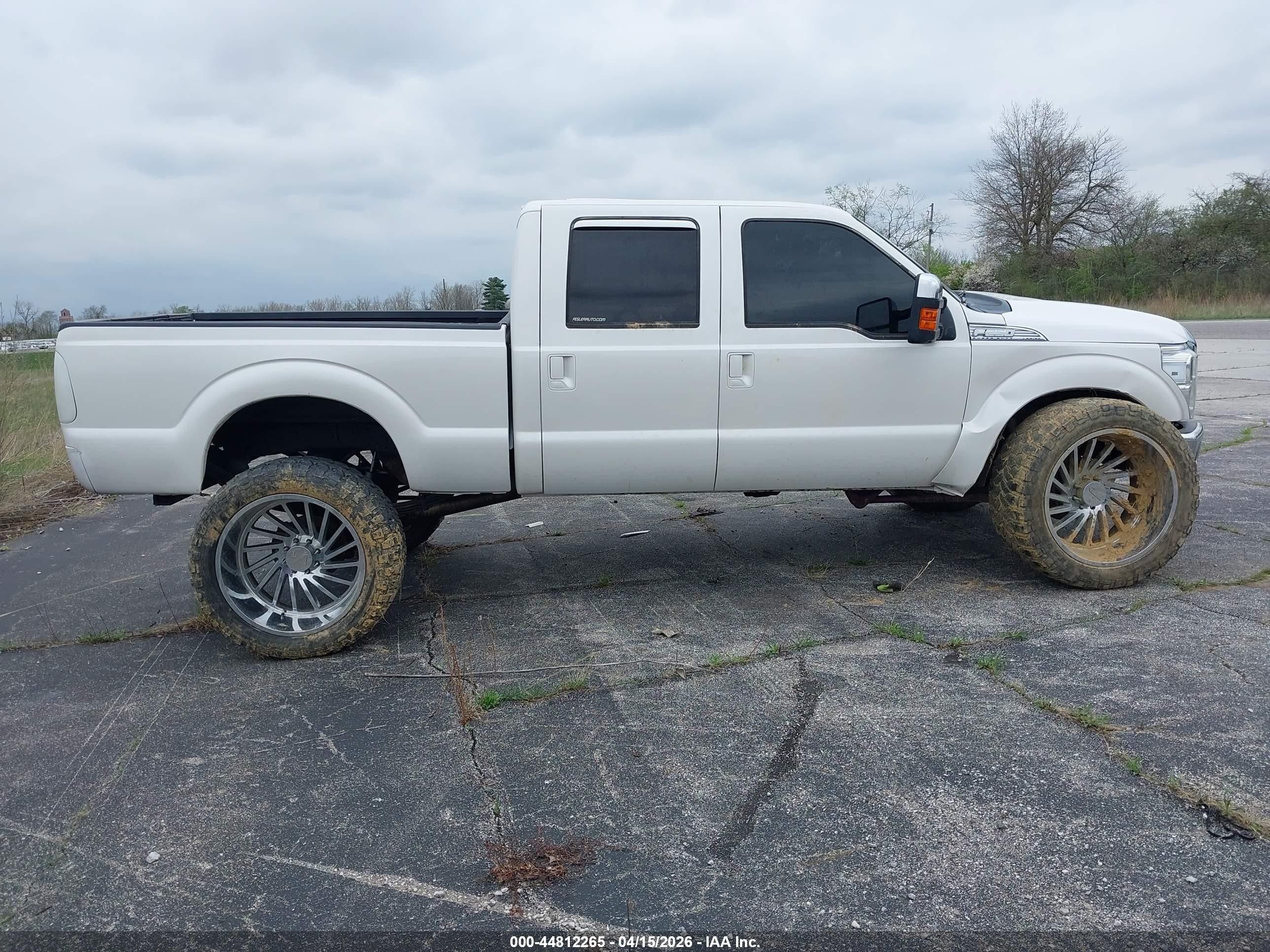 2011 Ford F-250 Lariat White vin: 1FT7W2BT7BEC80523