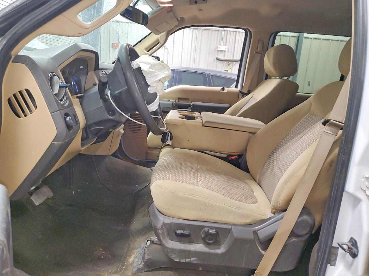 2012 Ford F250 Super Duty White vin: 1FT7W2BT7CEA70182