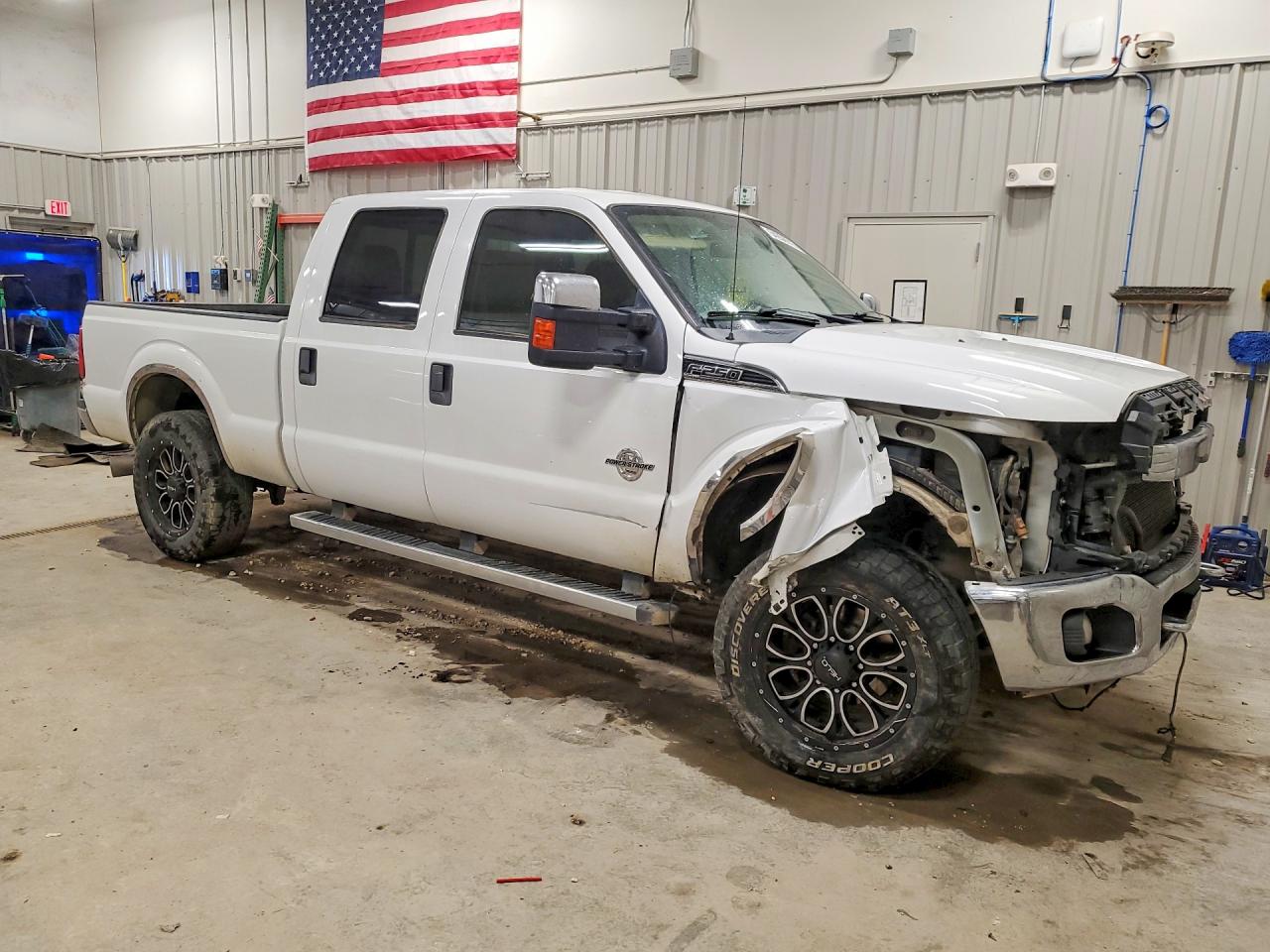 2012 Ford F250 Super Duty White vin: 1FT7W2BT7CEA70182