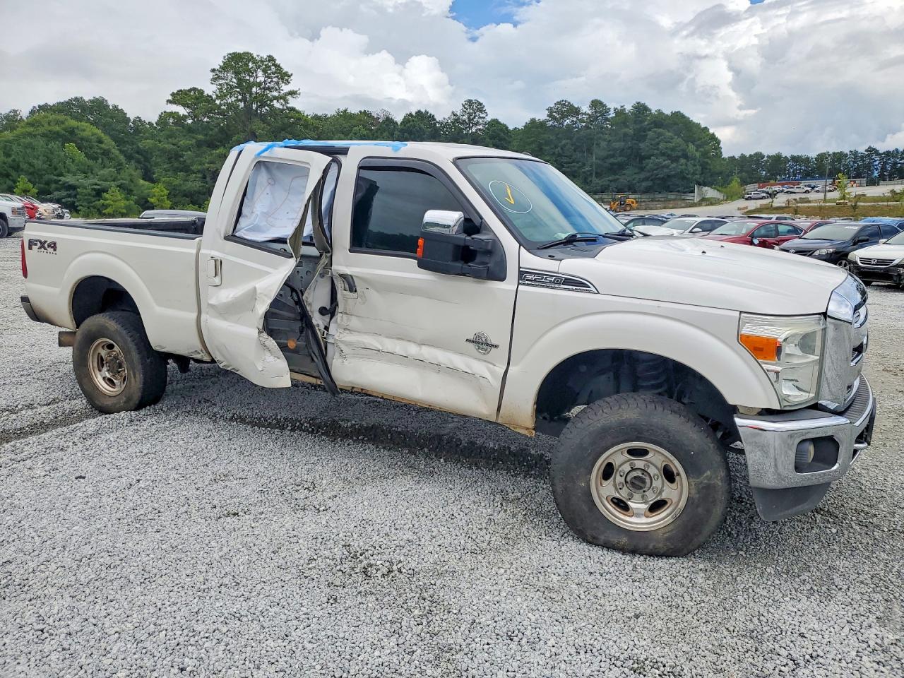 2013 Ford F250 Super Duty White vin: 1FT7W2BT7DEB07359