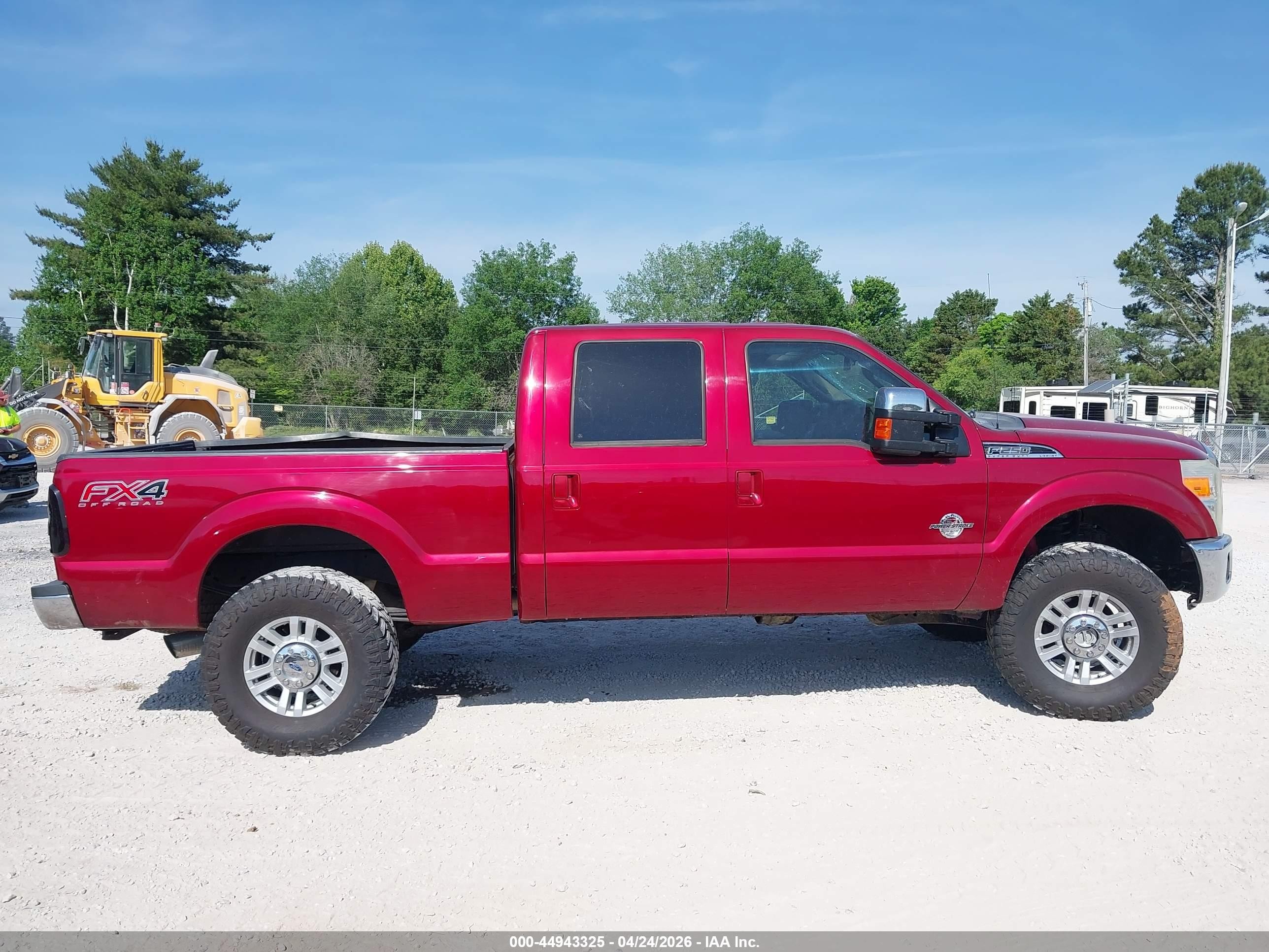 2014 Ford F-250 Lariat Красный vin: 1FT7W2BT7EEA14262