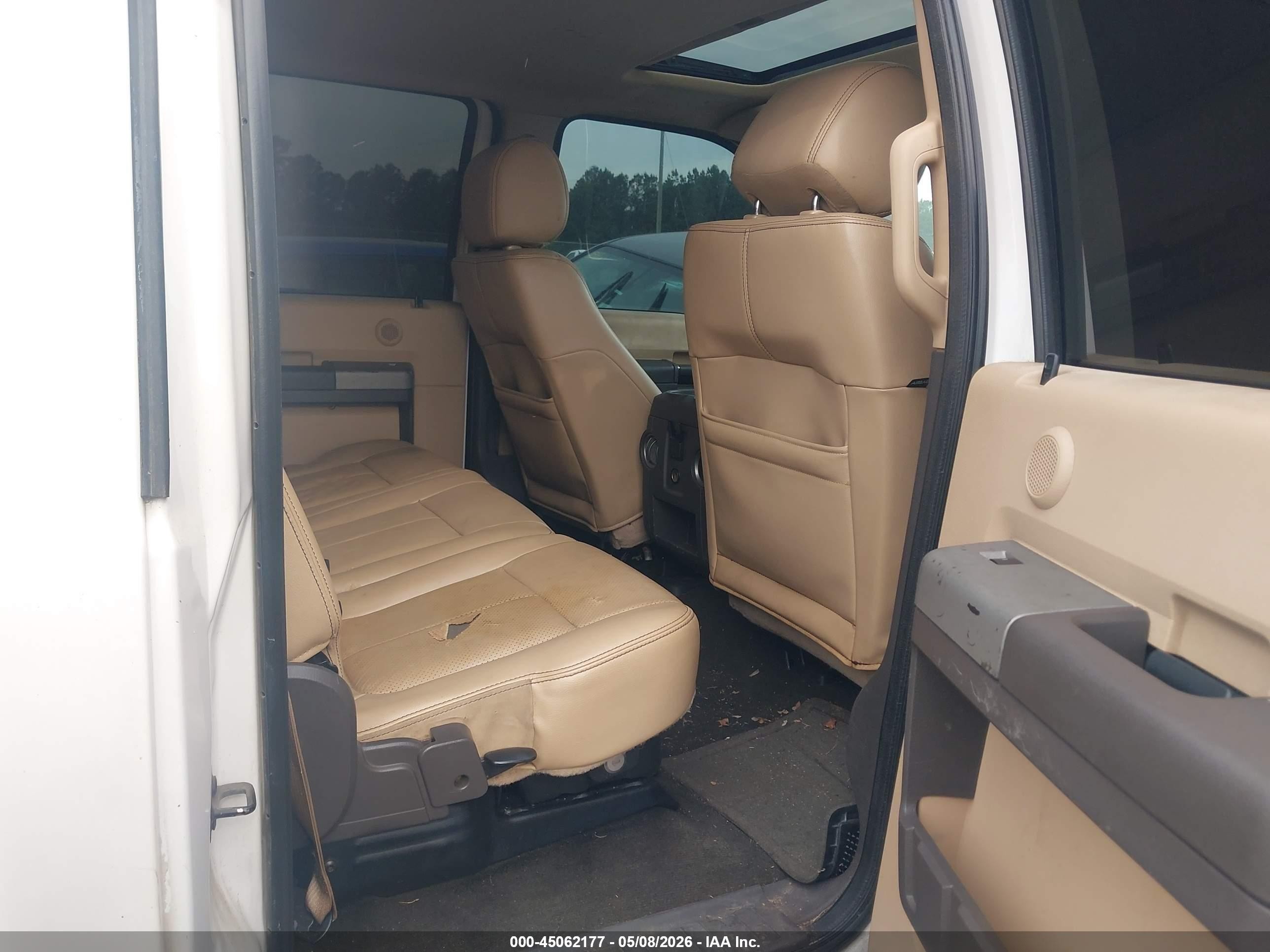 2014 Ford F-250 Lariat Белый vin: 1FT7W2BT7EEB00963