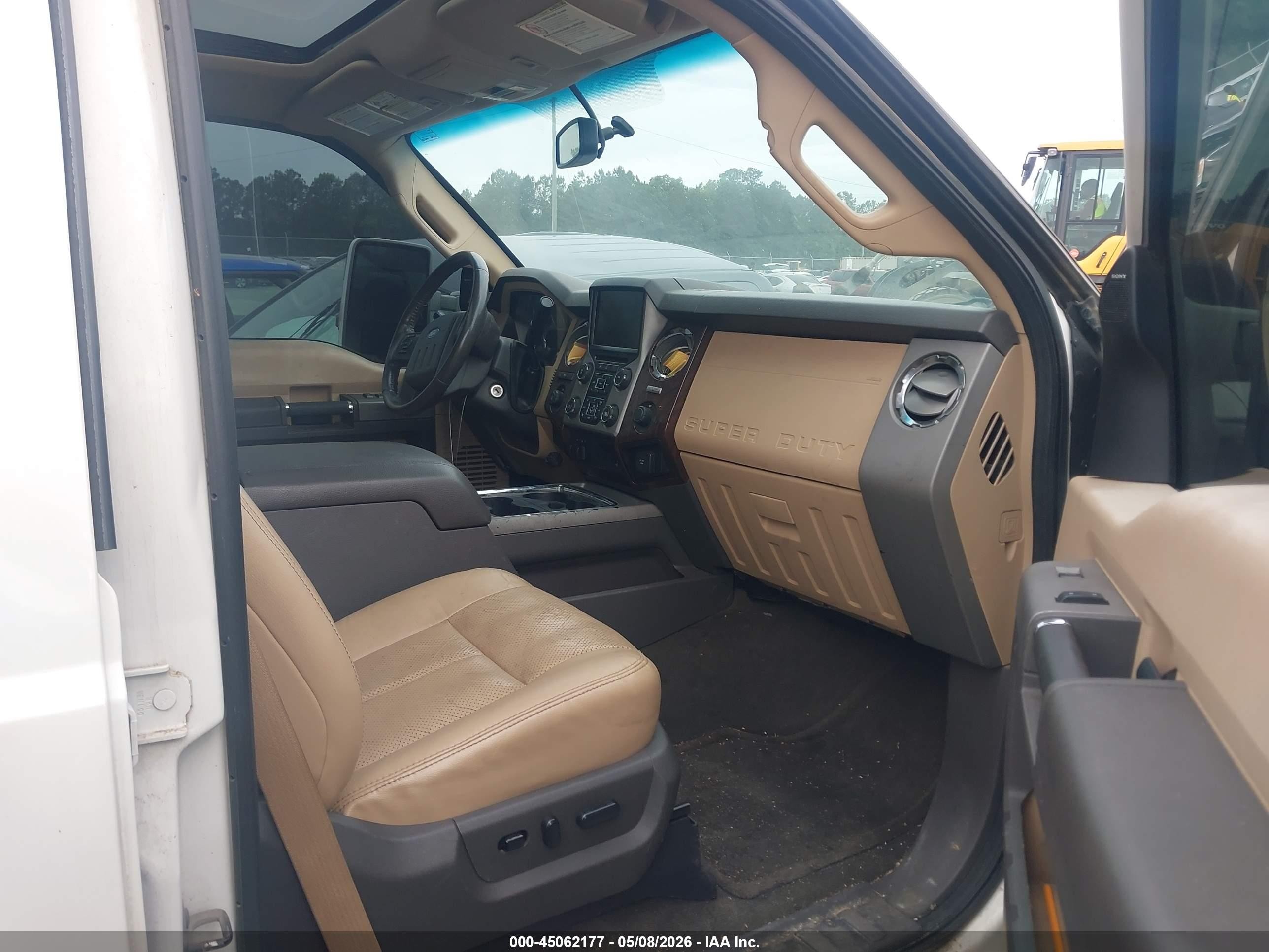 2014 Ford F-250 Lariat Белый vin: 1FT7W2BT7EEB00963