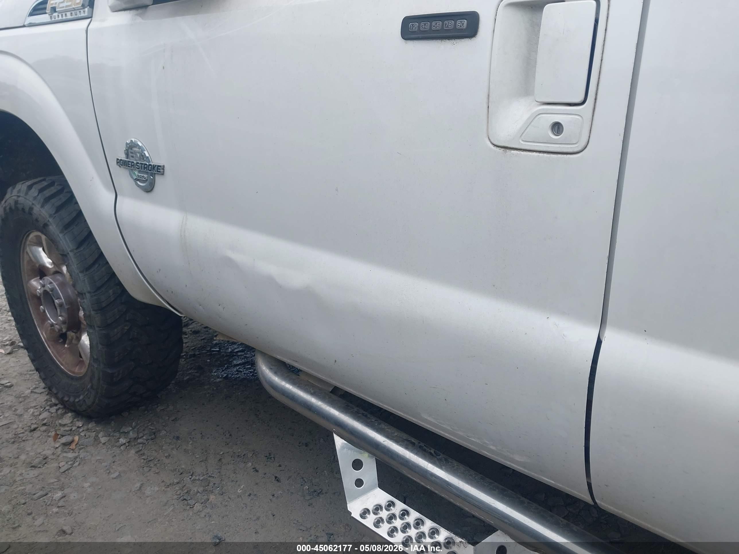 2014 Ford F-250 Lariat Белый vin: 1FT7W2BT7EEB00963
