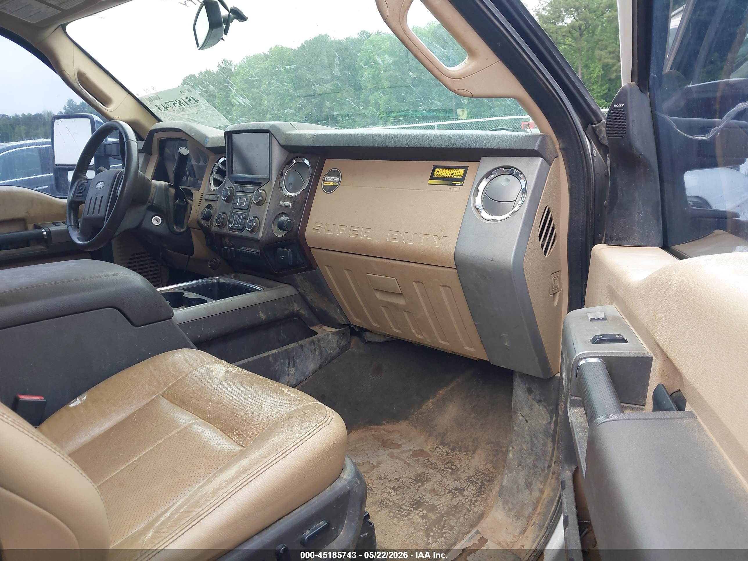 2015 Ford F-250 Lariat White vin: 1FT7W2BT7FEA40409