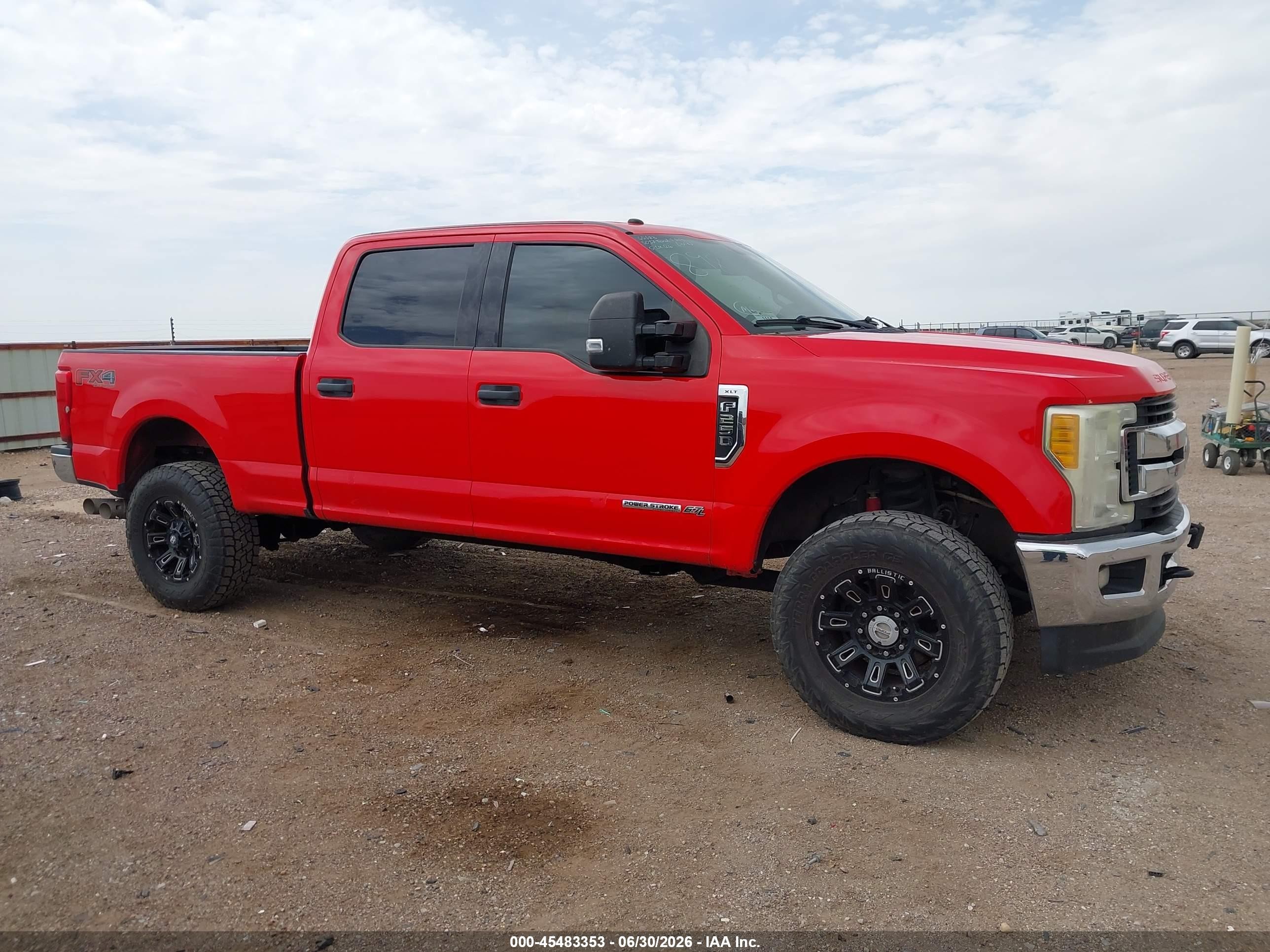 2017 Ford F-250 Xlt Красный vin: 1FT7W2BT7HEB68989