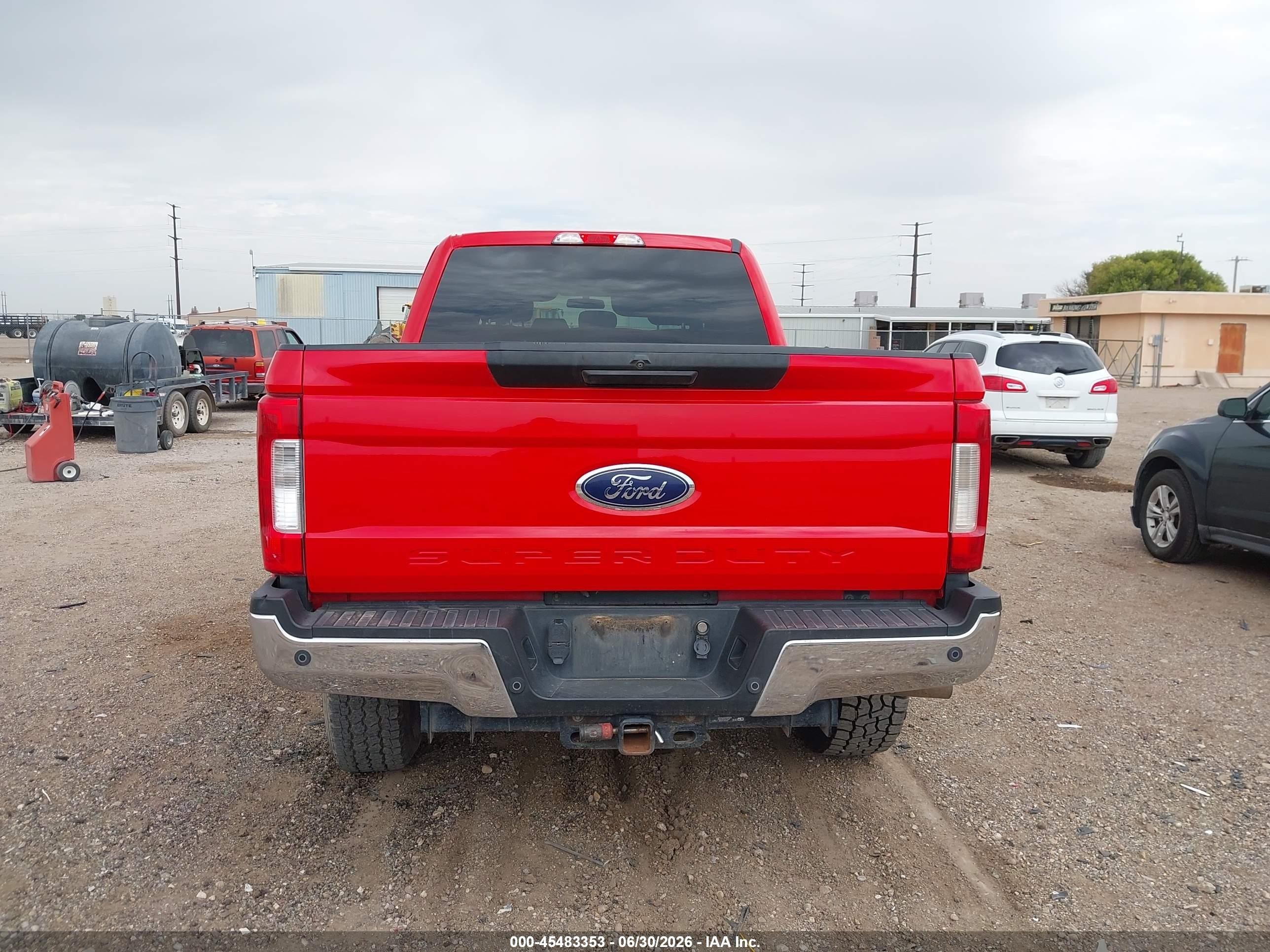 2017 Ford F-250 Xlt Красный vin: 1FT7W2BT7HEB68989