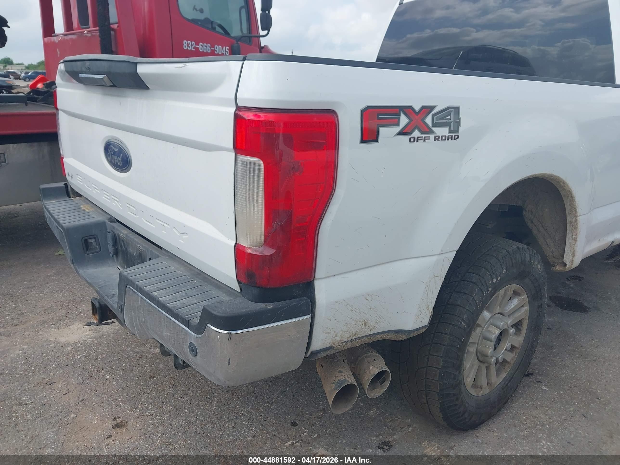 2017 Ford F-250 Xlt White vin: 1FT7W2BT7HEF01269