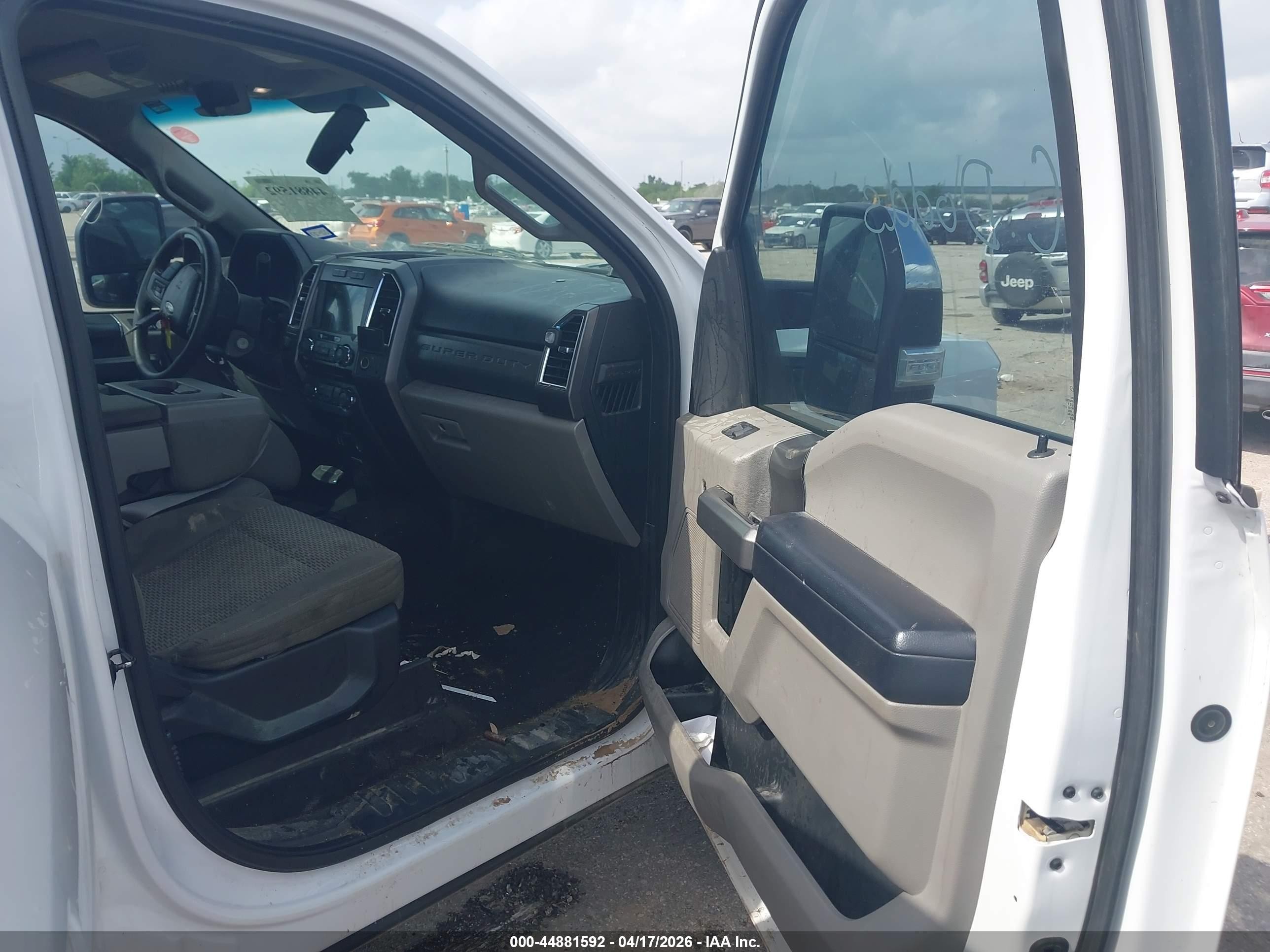 2017 Ford F-250 Xlt White vin: 1FT7W2BT7HEF01269