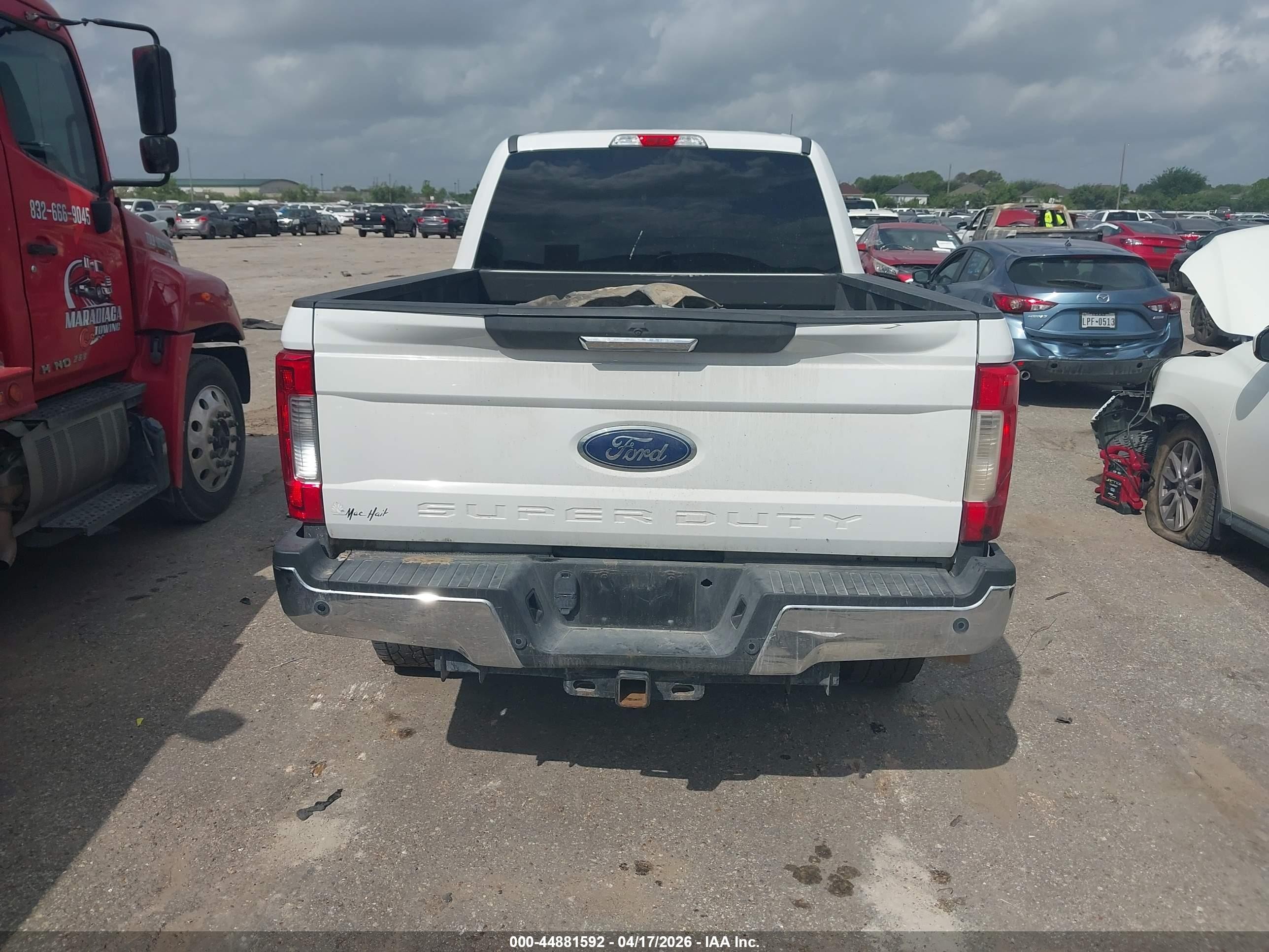 2017 Ford F-250 Xlt White vin: 1FT7W2BT7HEF01269