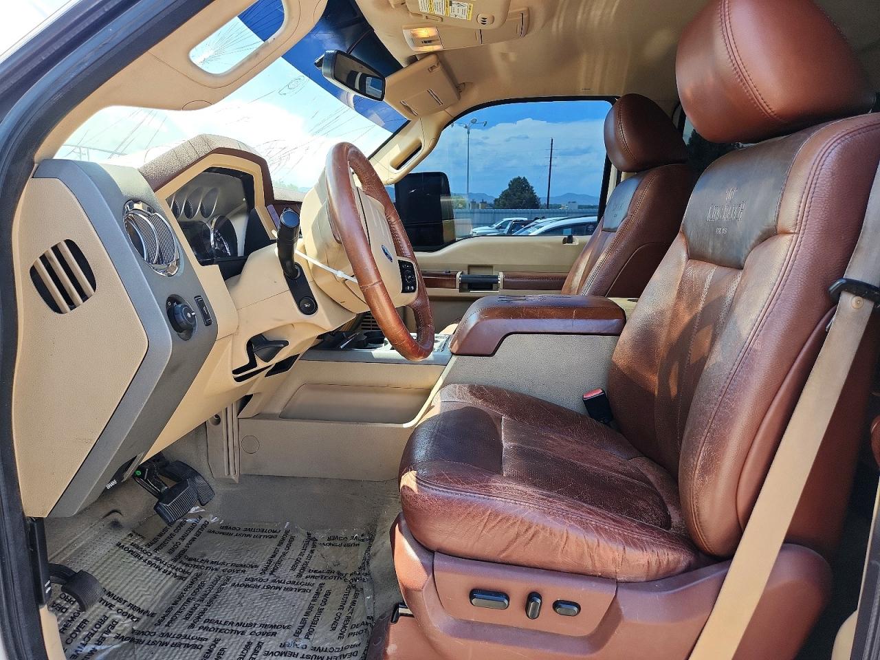 2011 Ford F250 Super Duty White vin: 1FT7W2BT8BEA15030