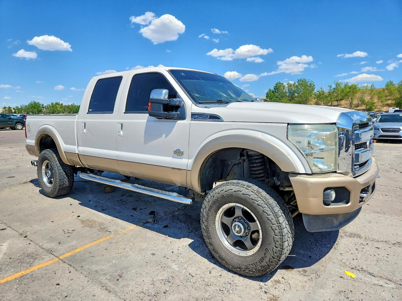 2011 Ford F250 Super Duty White vin: 1FT7W2BT8BEA15030