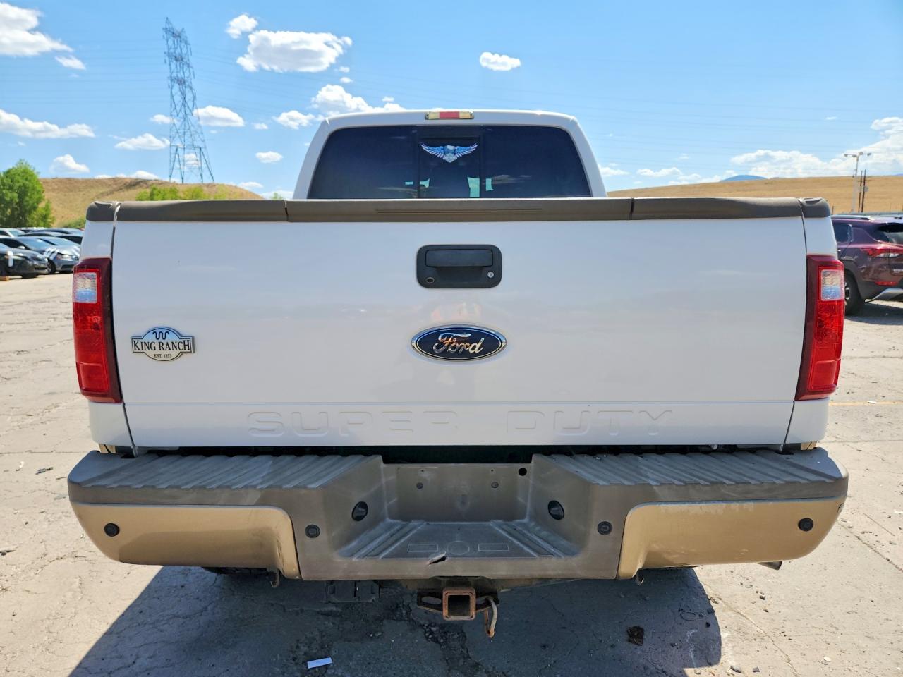 2011 Ford F250 Super Duty White vin: 1FT7W2BT8BEA15030