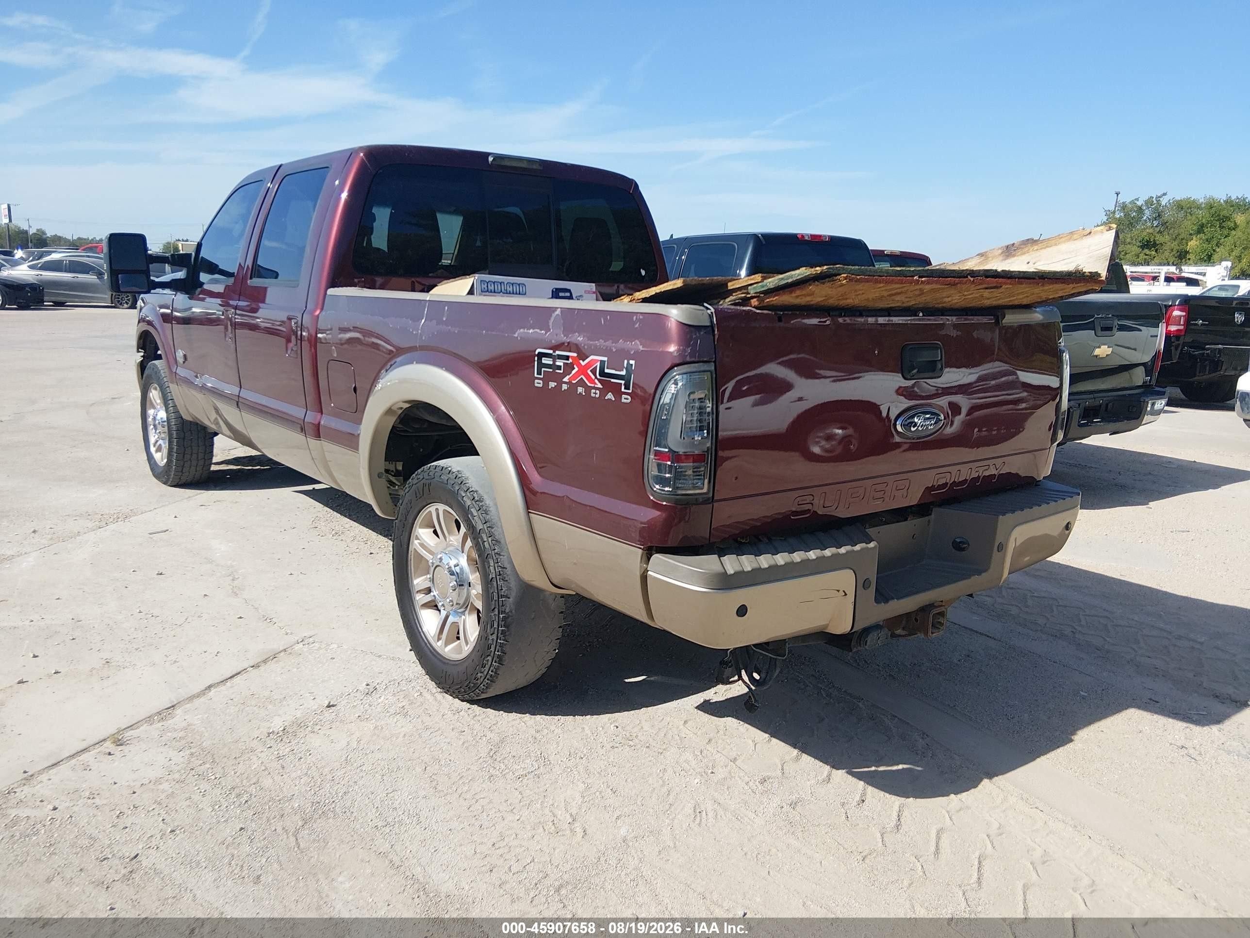 2011 Ford F-250 King Ranch Burgundy vin: 1FT7W2BT8BEA55396