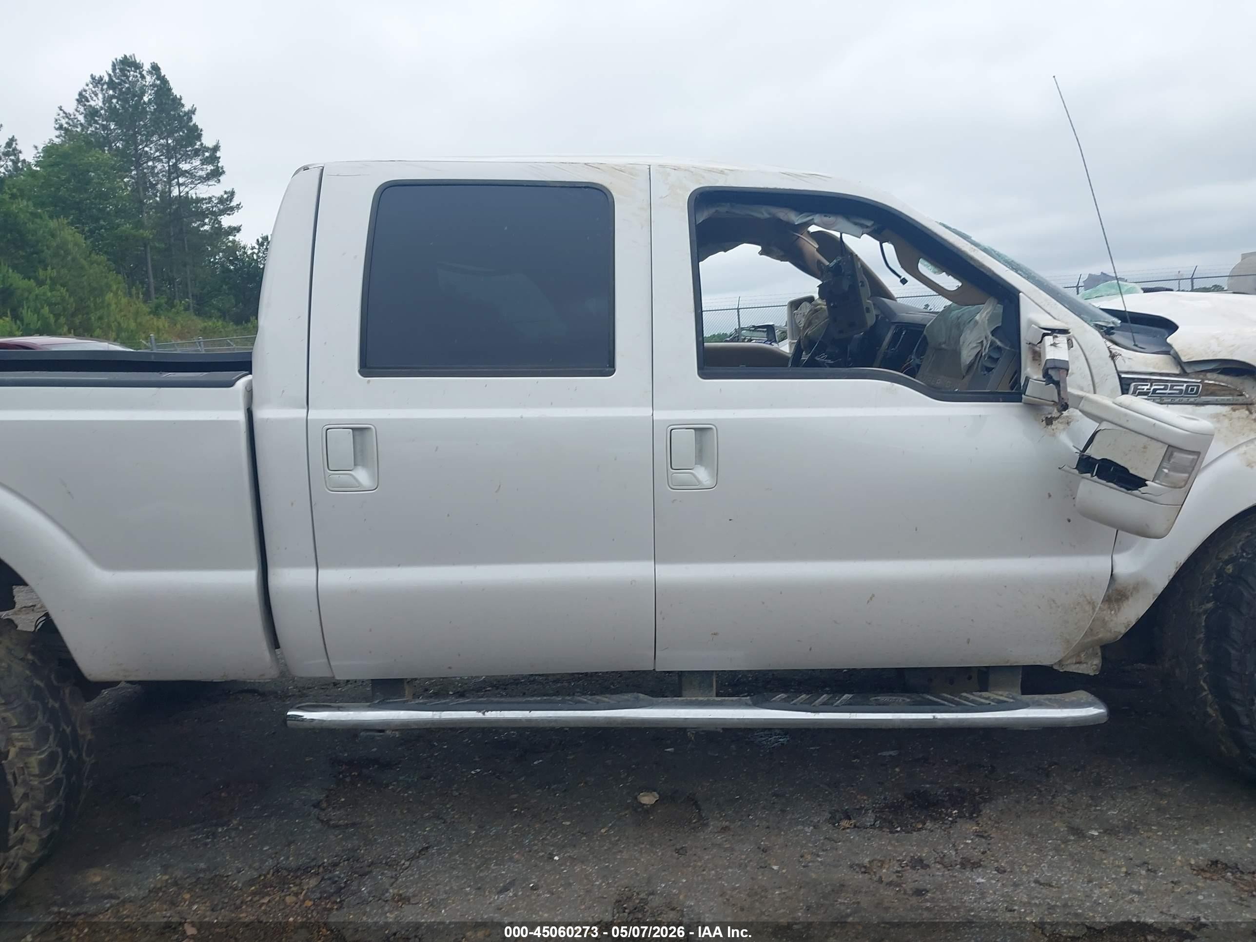 2011 Ford F-250 Lariat White vin: 1FT7W2BT8BED09530