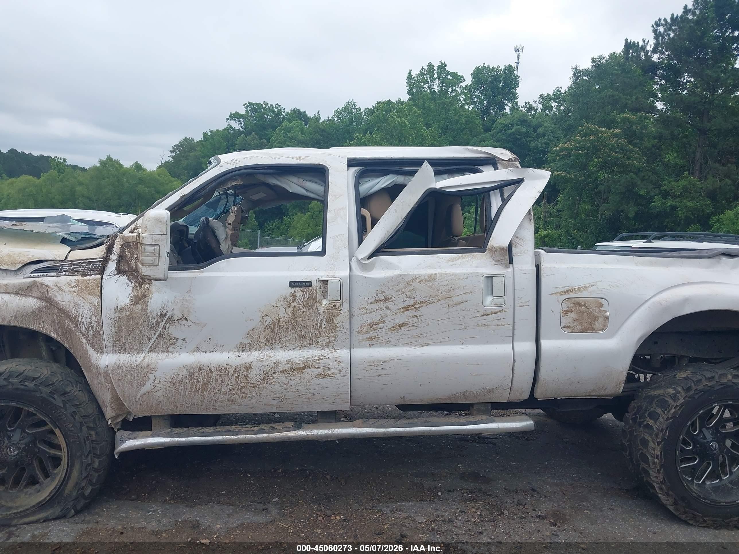 2011 Ford F-250 Lariat White vin: 1FT7W2BT8BED09530