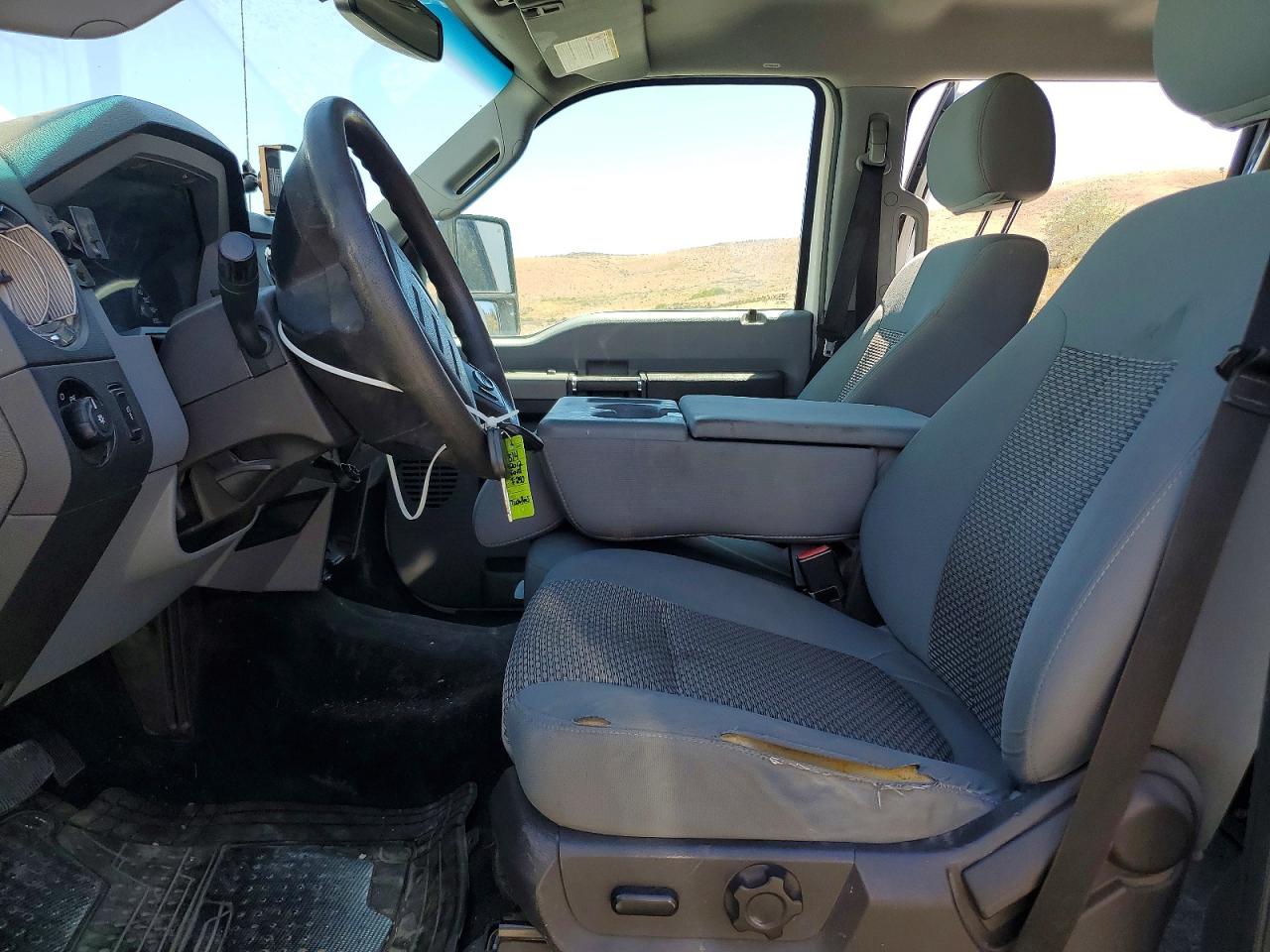 2012 Ford F250 Super Duty Белый vin: 1FT7W2BT8CEC23068