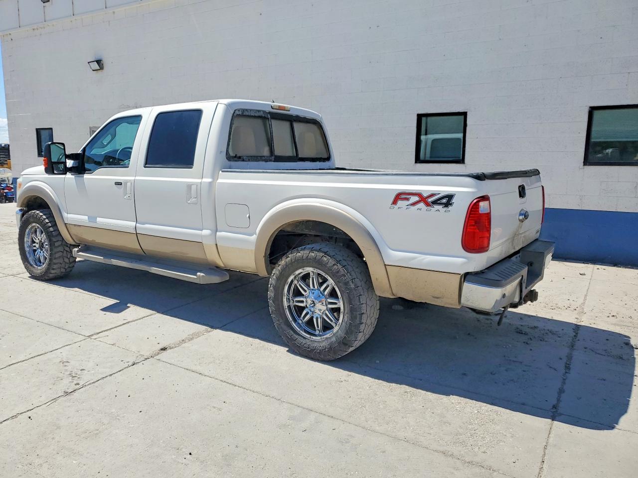 2013 Ford F250 Super Duty White vin: 1FT7W2BT8DEB61978
