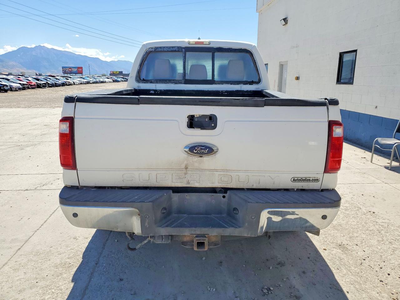 2013 Ford F250 Super Duty White vin: 1FT7W2BT8DEB61978