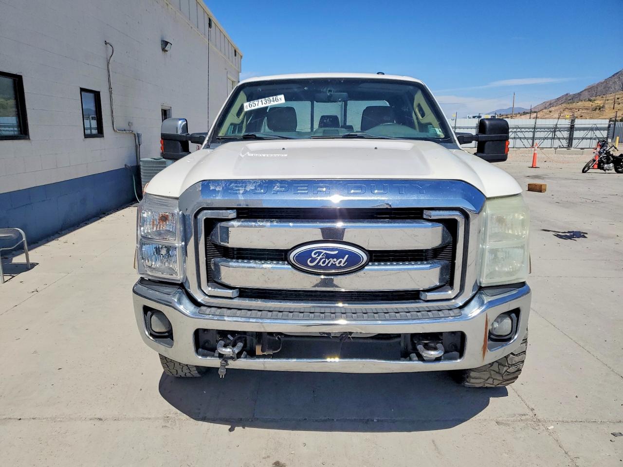 2013 Ford F250 Super Duty White vin: 1FT7W2BT8DEB61978