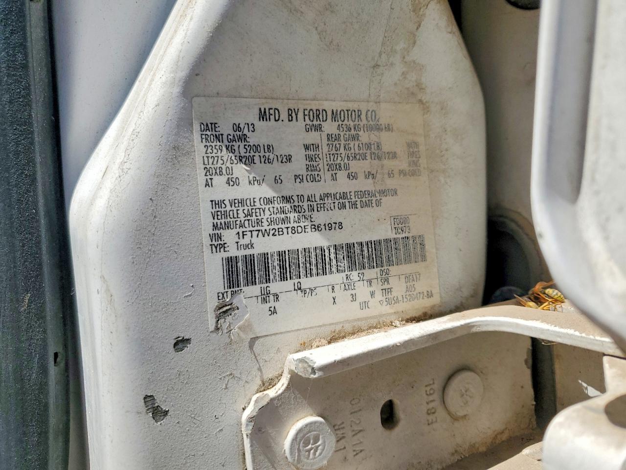 2013 Ford F250 Super Duty White vin: 1FT7W2BT8DEB61978