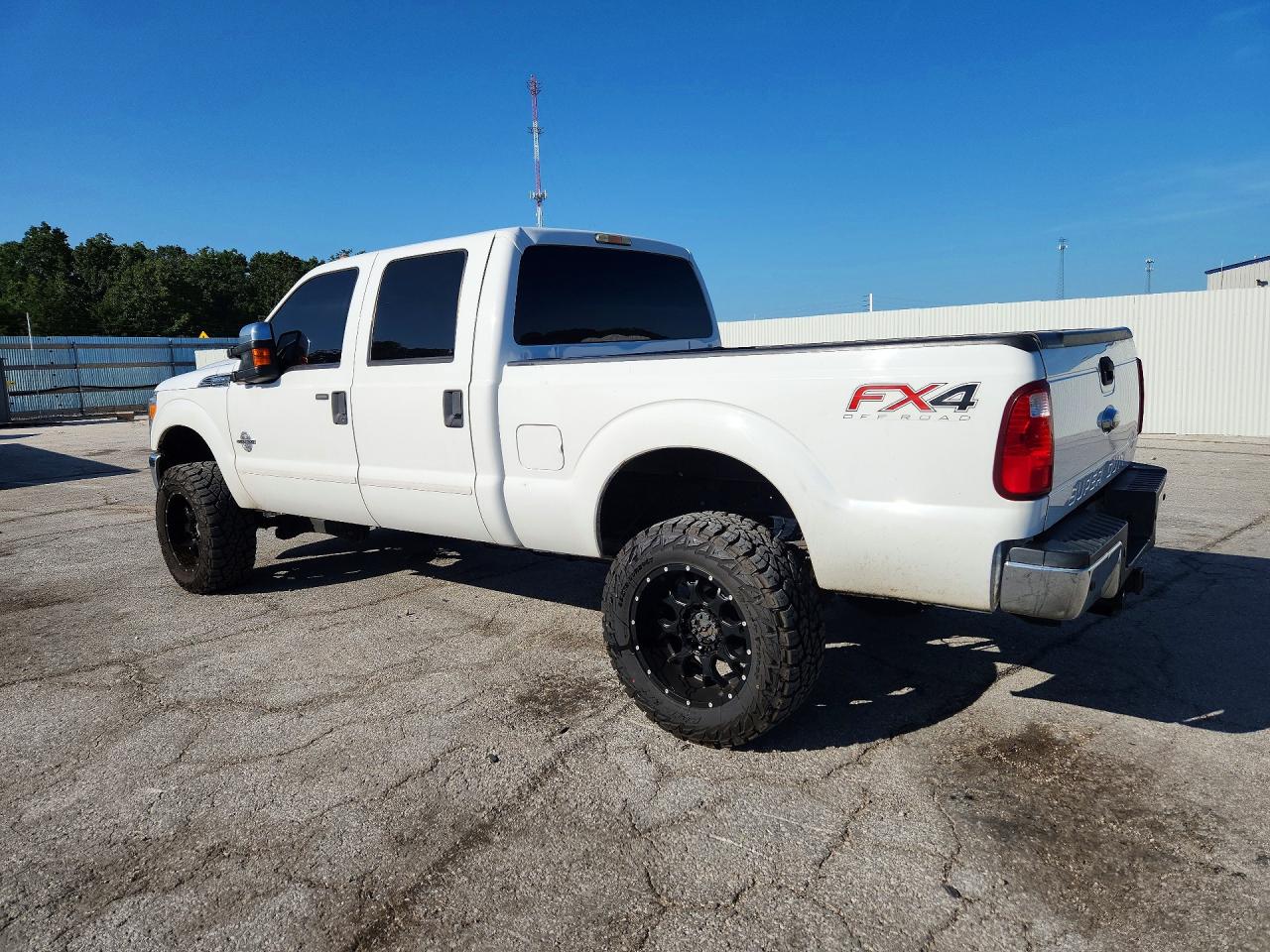 2014 Ford F250 Super Duty White vin: 1FT7W2BT8EEA96759