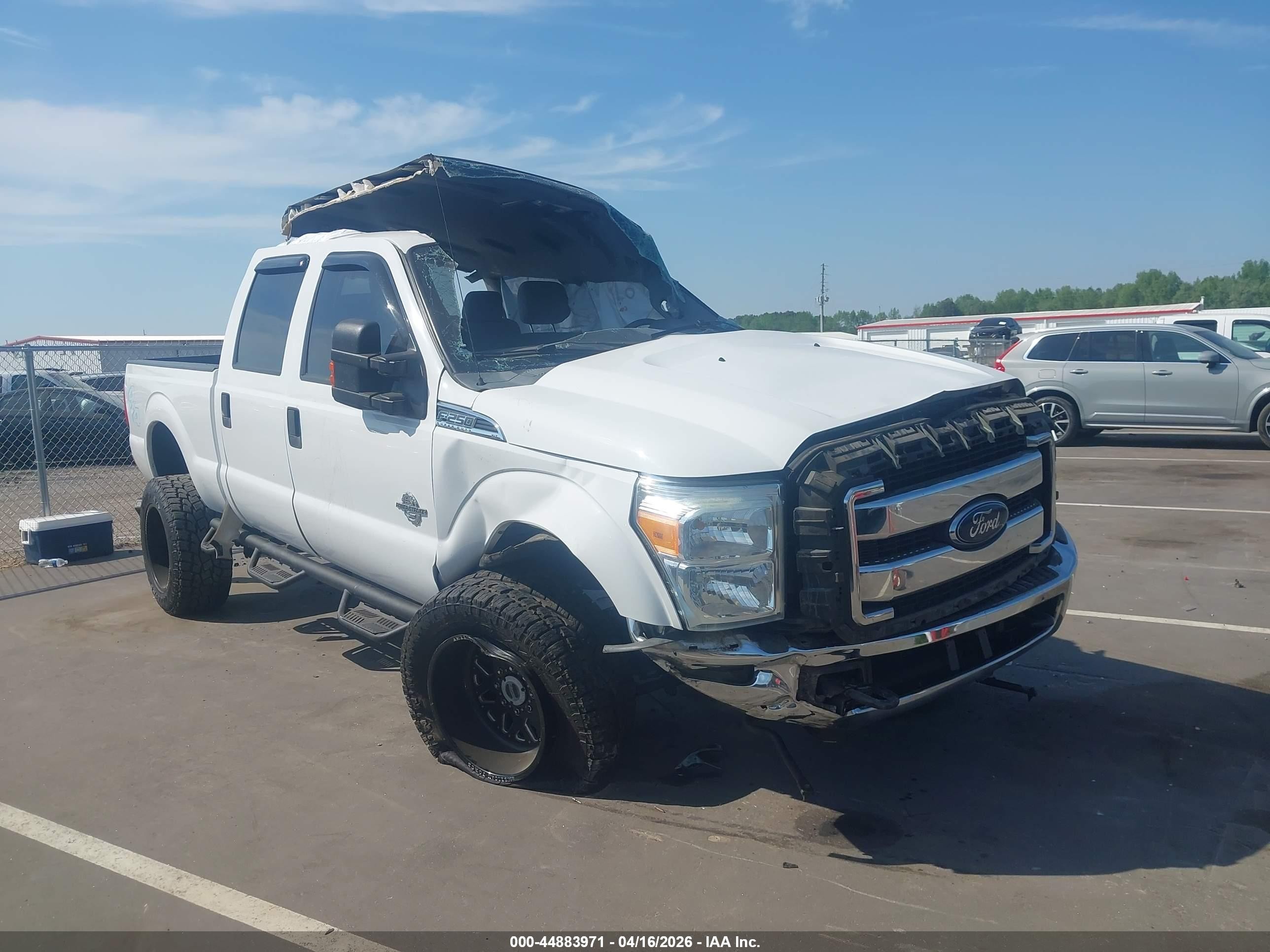 2014 Ford F-250 Xlt White vin: 1FT7W2BT8EEB52277