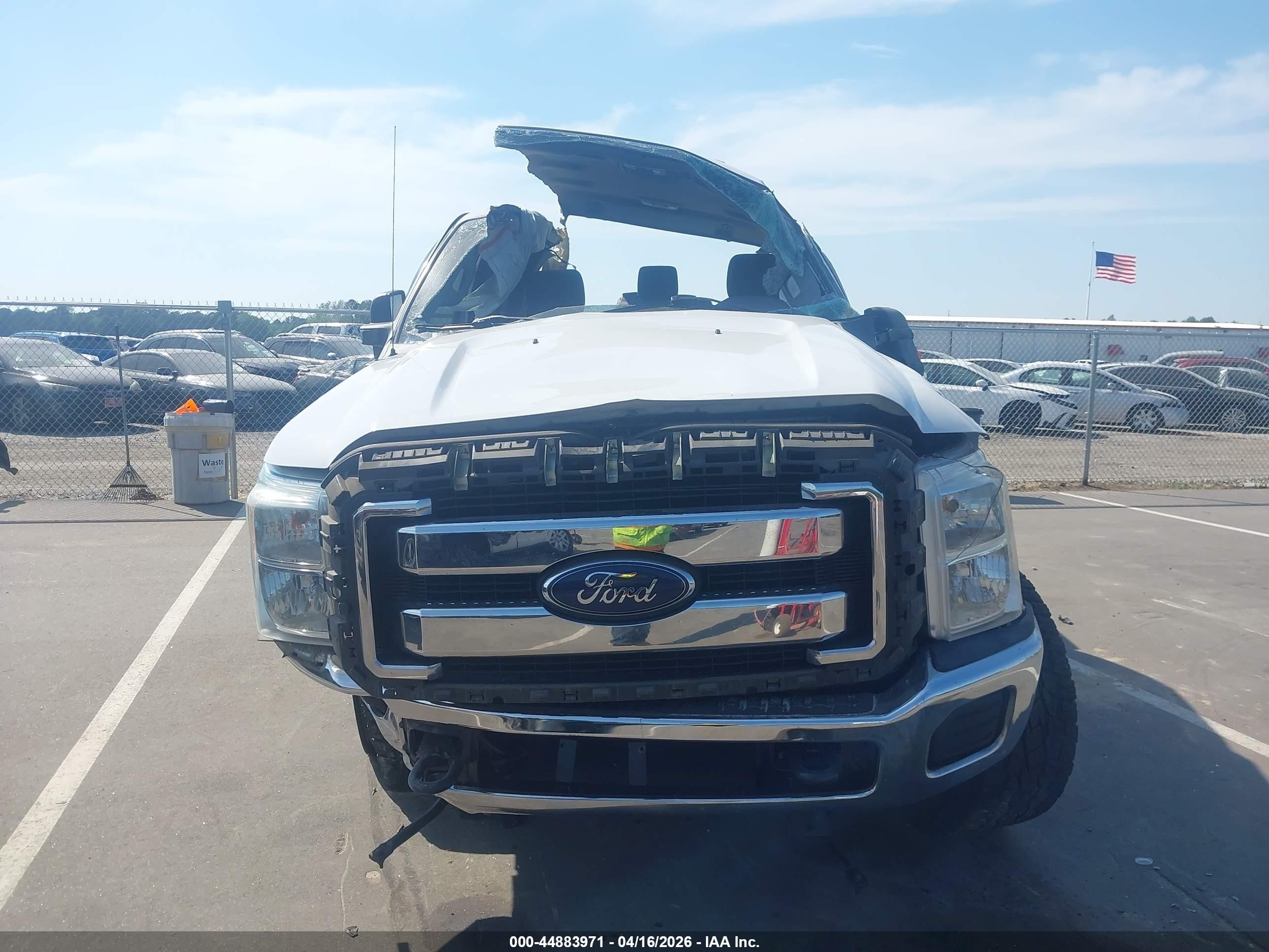2014 Ford F-250 Xlt White vin: 1FT7W2BT8EEB52277