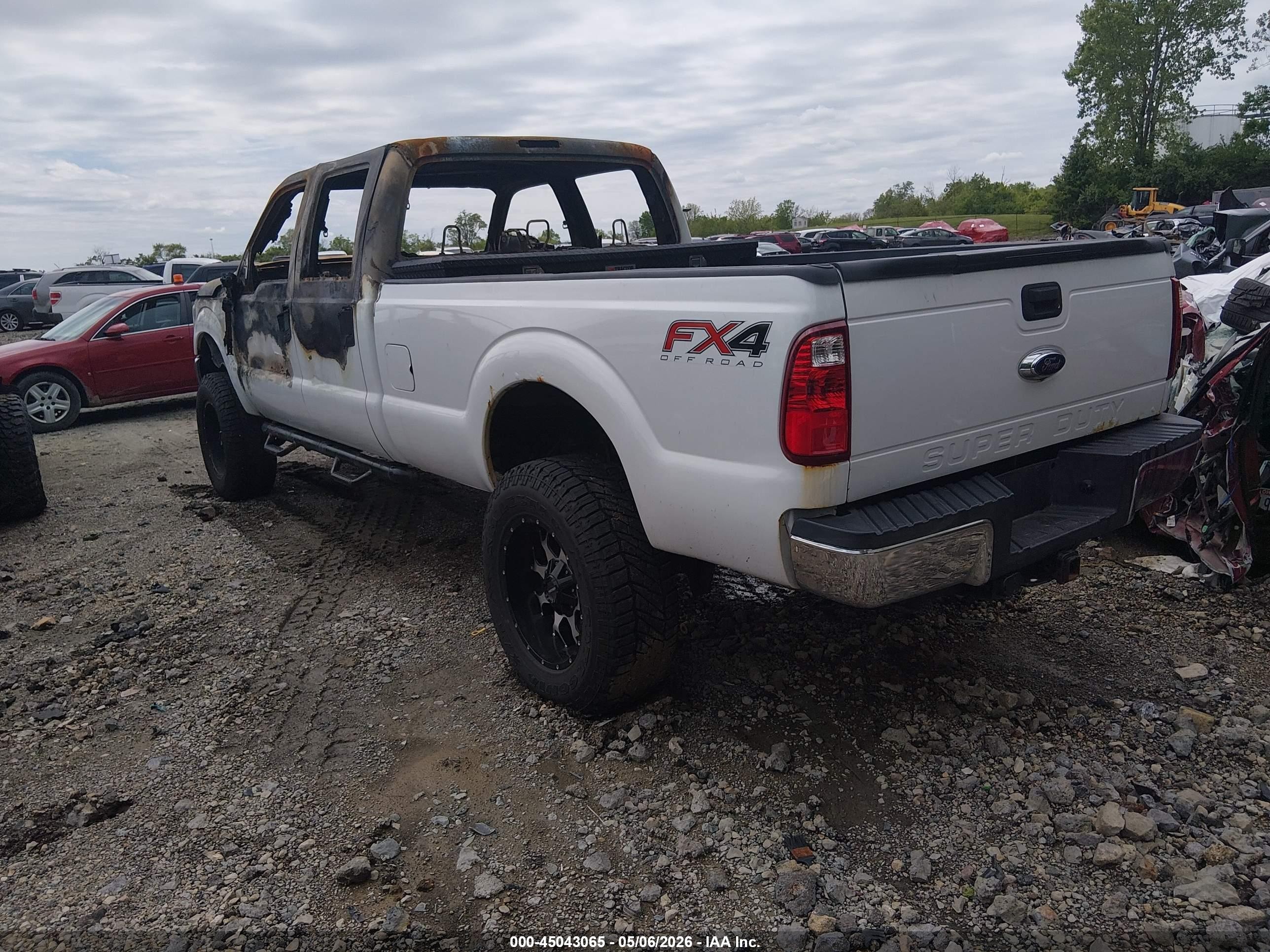 2014 Ford F-250 Xlt White vin: 1FT7W2BT8EEB71735