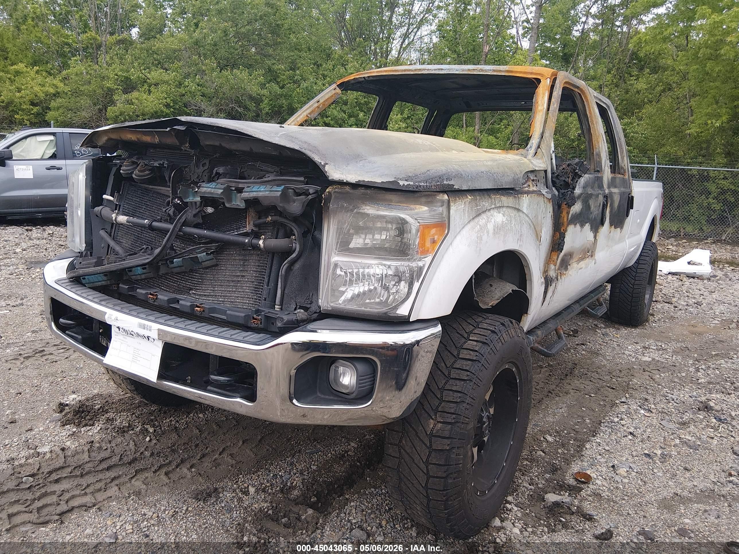 2014 Ford F-250 Xlt White vin: 1FT7W2BT8EEB71735