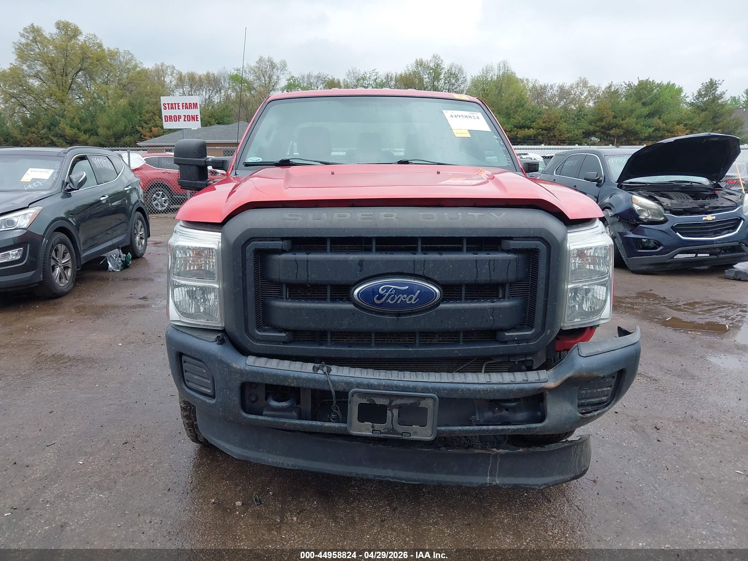 2015 Ford F-250 Xl Красный vin: 1FT7W2BT8FEA74200