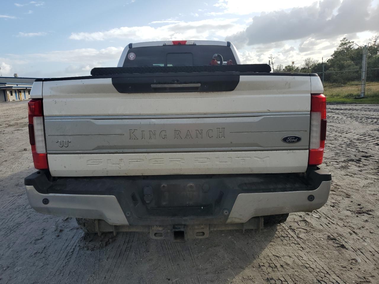 2019 Ford F250 Super Duty White vin: 1FT7W2BT8KEF93807