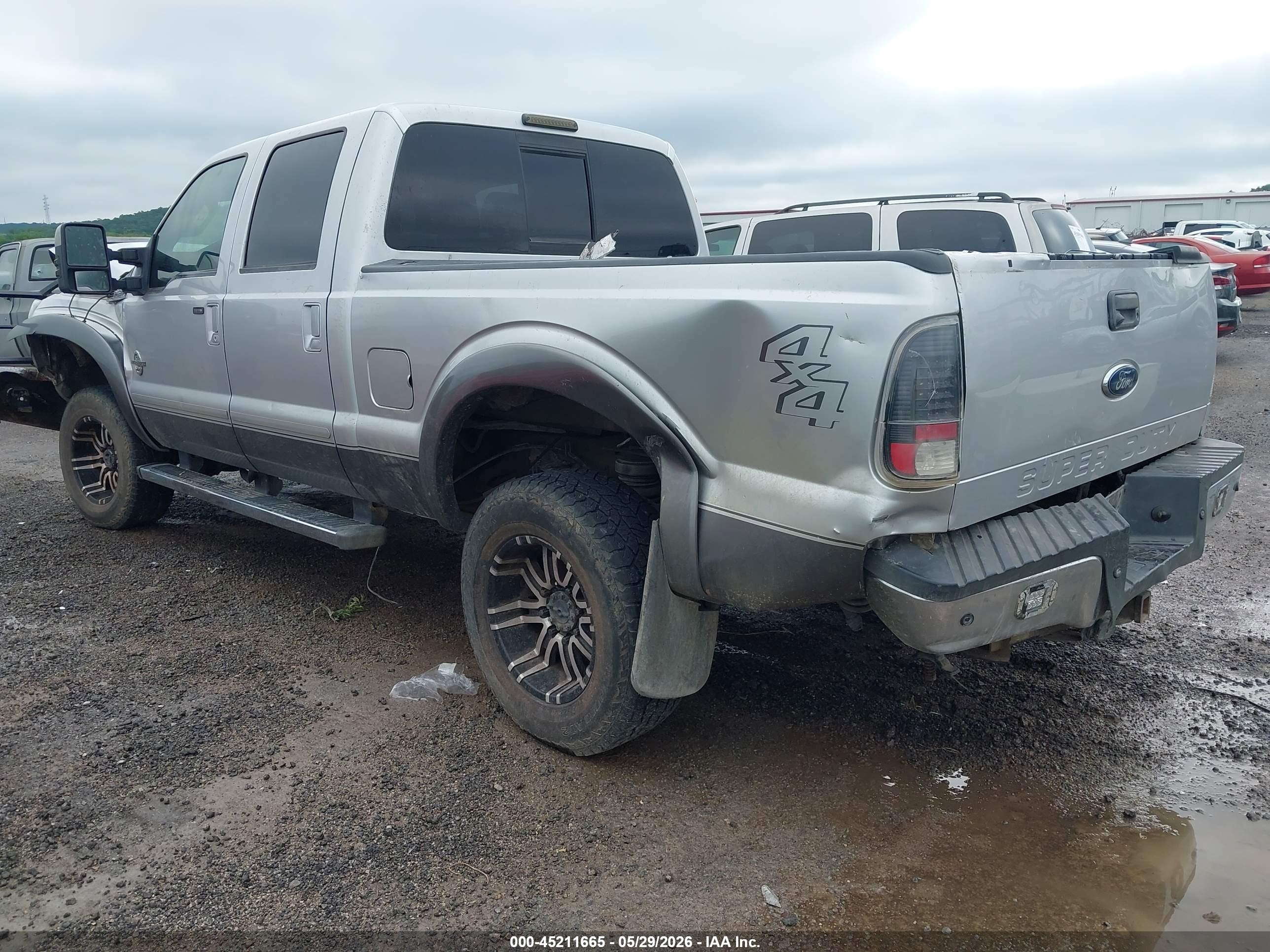 2011 Ford F-250 Lariat Silver vin: 1FT7W2BT9BEA46657