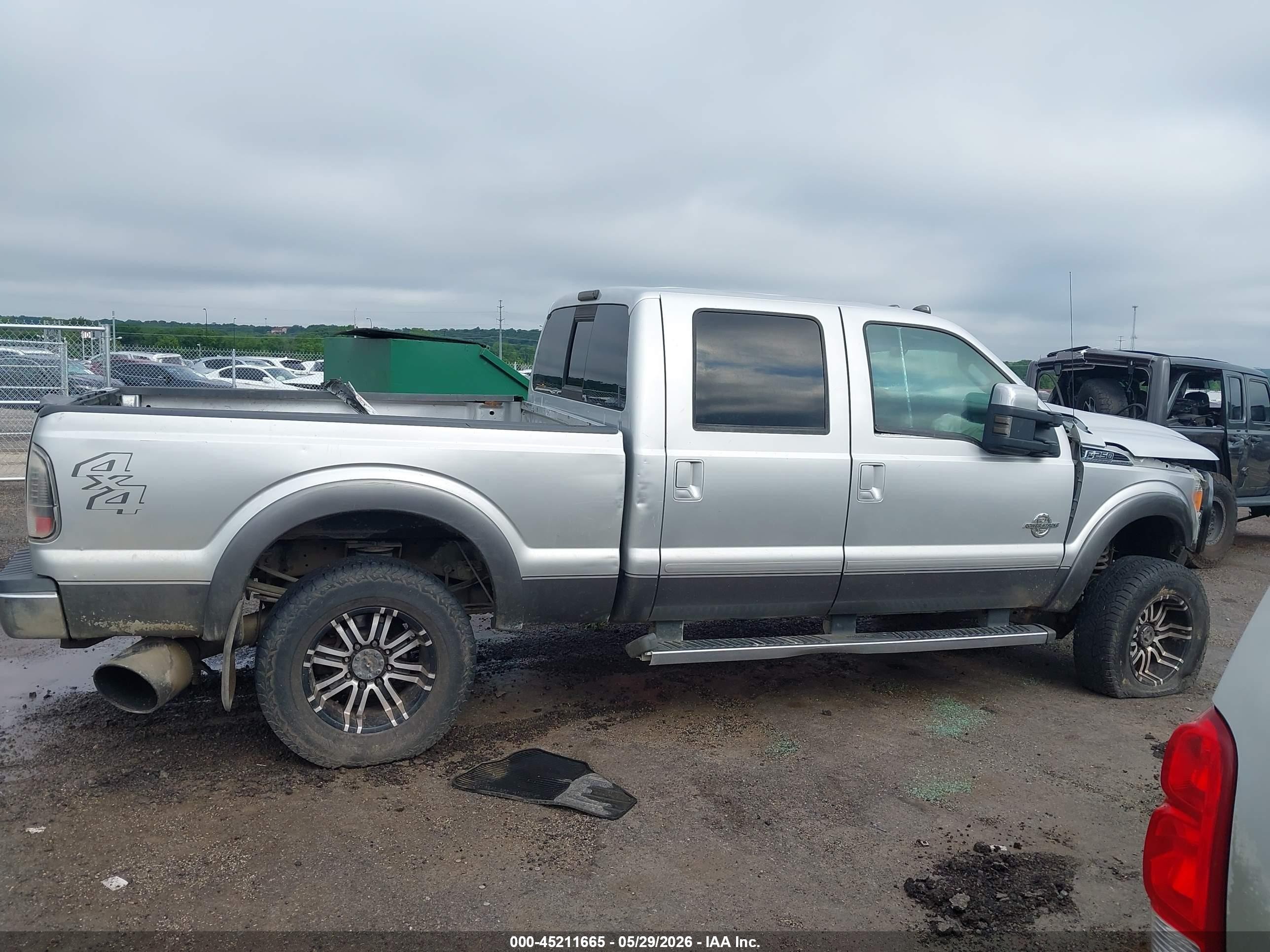 2011 Ford F-250 Lariat Silver vin: 1FT7W2BT9BEA46657