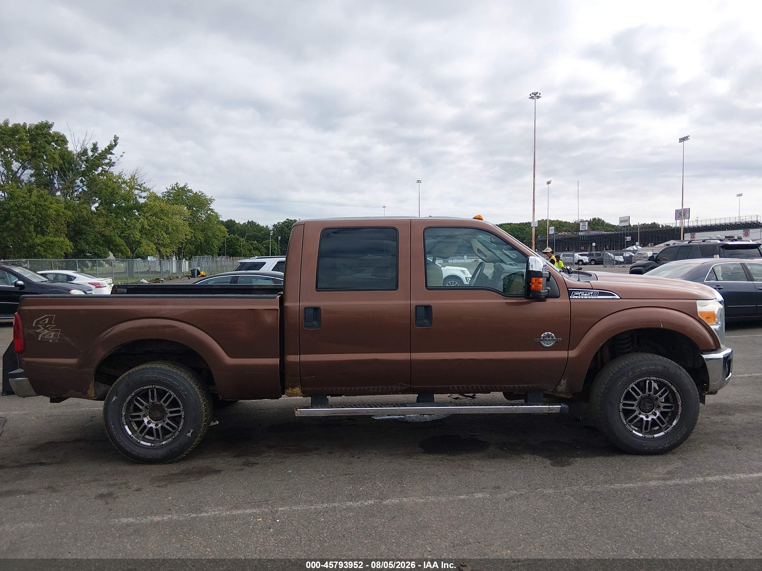 2011 Ford F-250 Xlt Brown vin: 1FT7W2BT9BEB21597