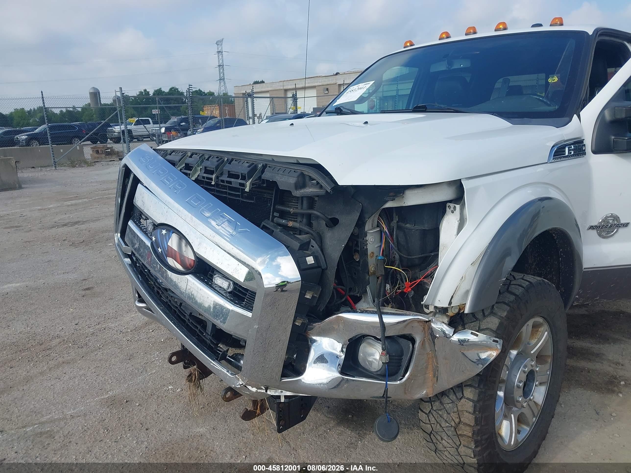 2011 Ford F-250 Lariat White vin: 1FT7W2BT9BEC39570