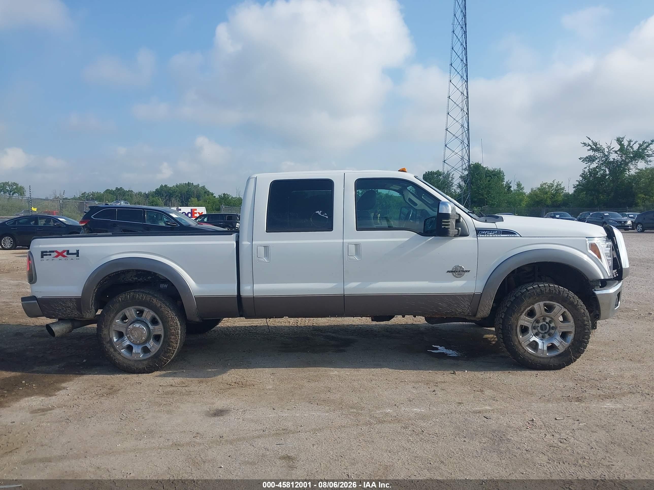 2011 Ford F-250 Lariat White vin: 1FT7W2BT9BEC39570
