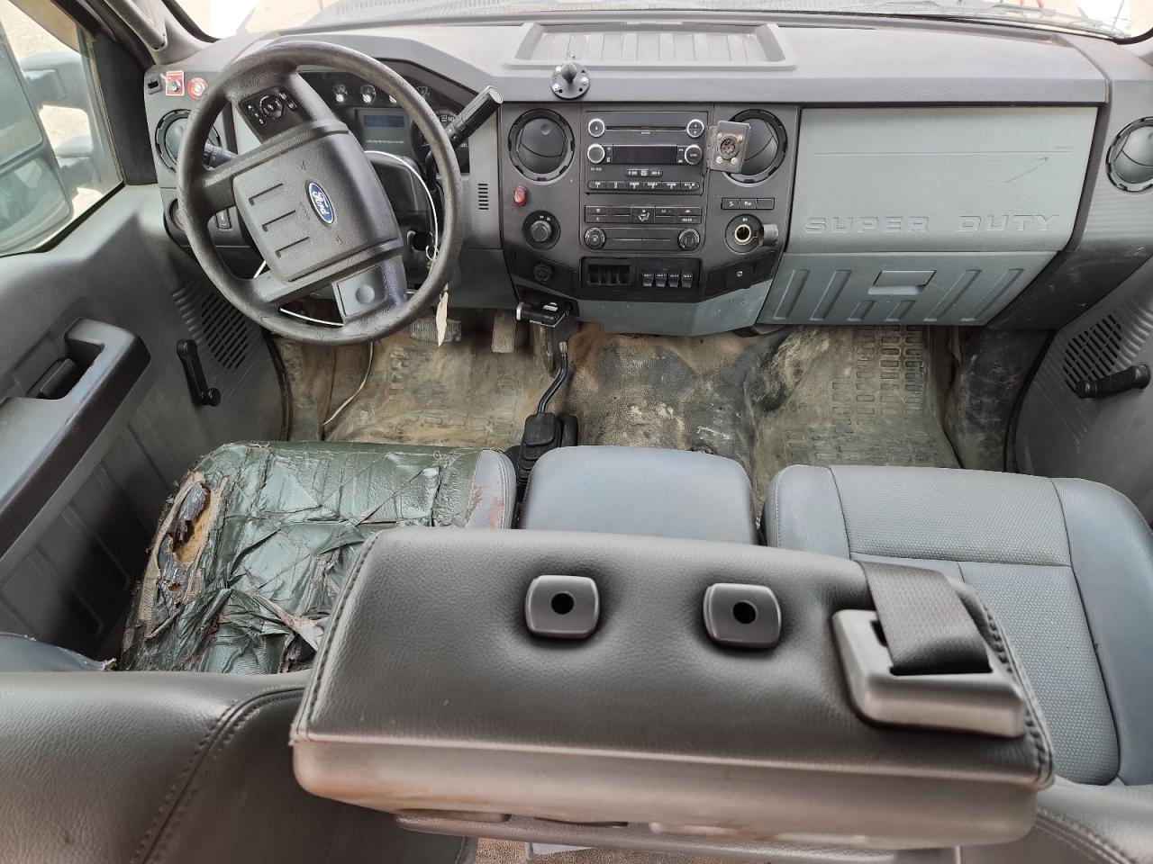 2012 Ford F250 Super Duty White vin: 1FT7W2BT9CEA51049 Damage: Center Headrest, Missing, Replacement Required