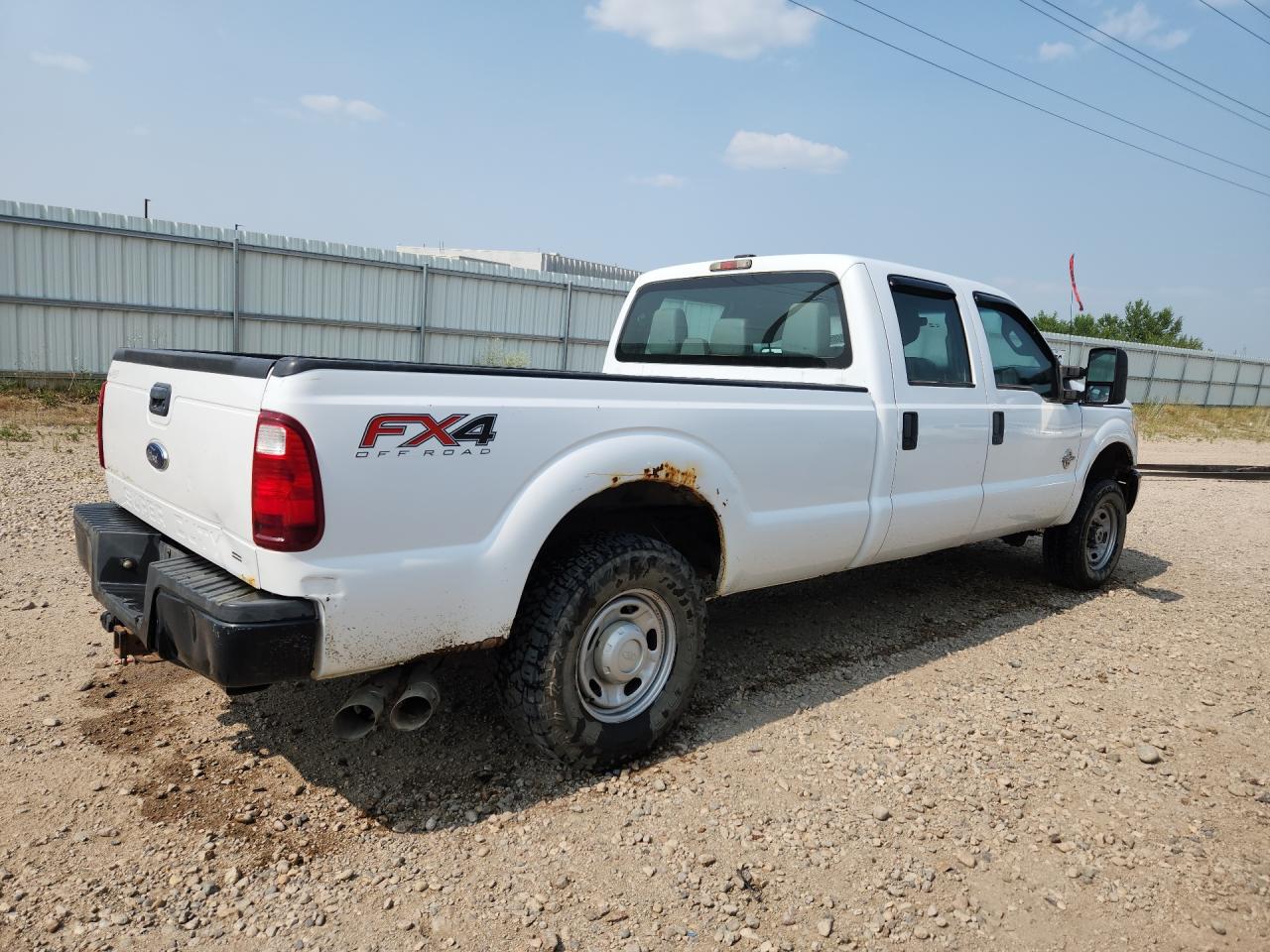 2012 Ford F250 Super Duty White vin: 1FT7W2BT9CEA51049 Damage: Right Bed Side, Rust, > 12 Inches