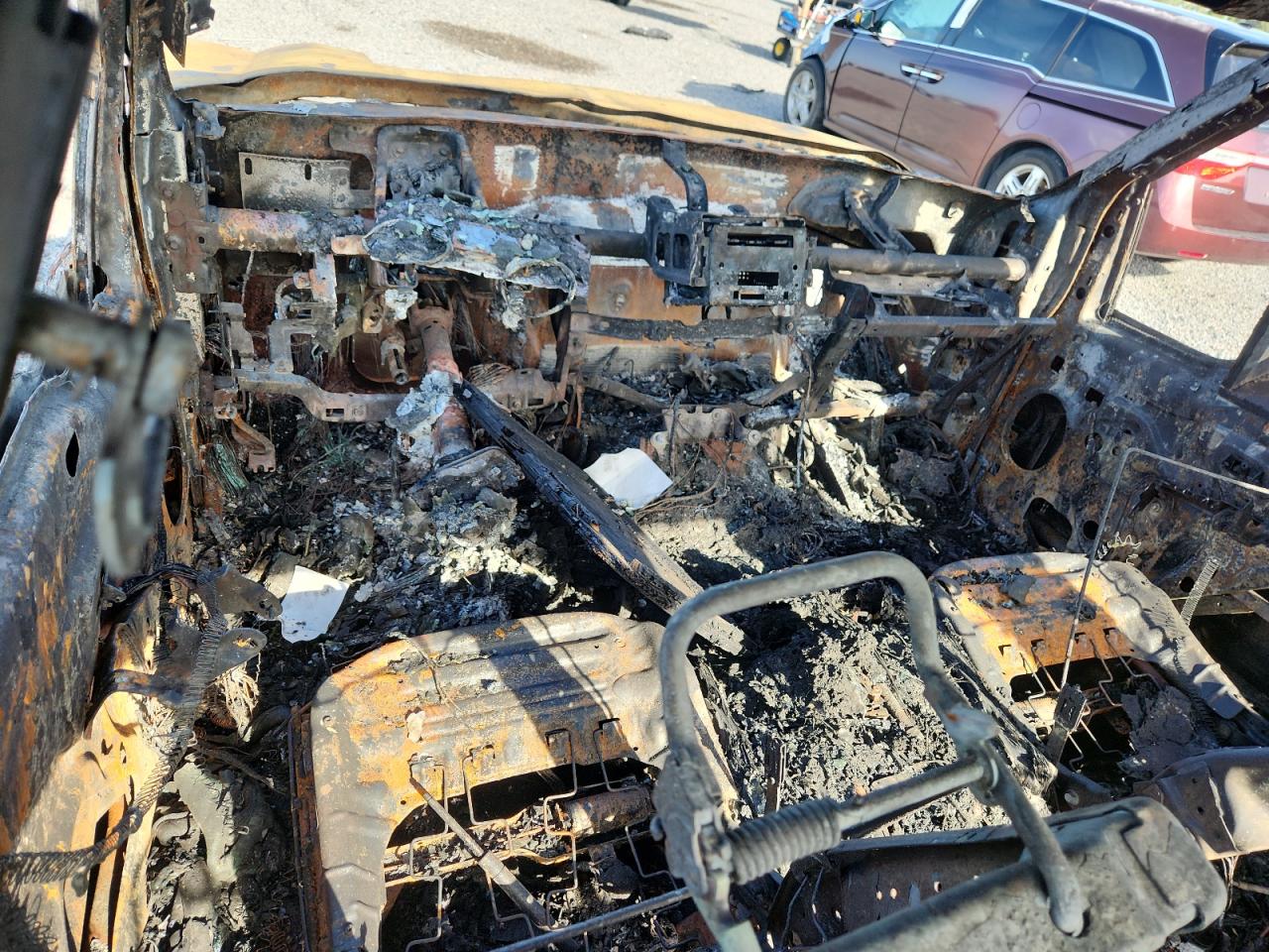 2012 Ford F250 Burn vin: 1FT7W2BT9CEC21488