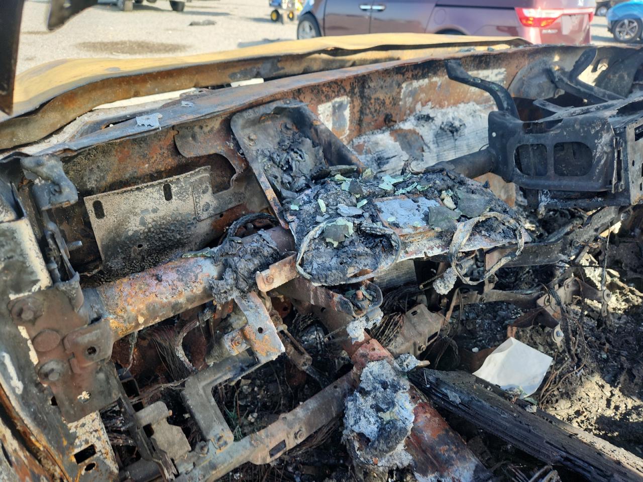 2012 Ford F250 Burn vin: 1FT7W2BT9CEC21488