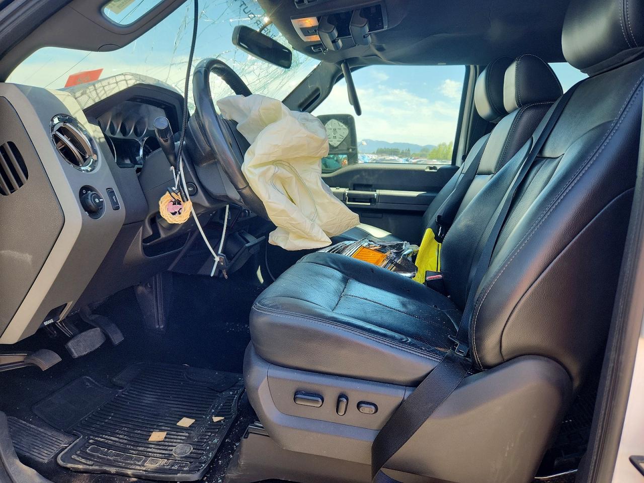 2012 Ford F250 Super Duty White vin: 1FT7W2BT9CEC42406