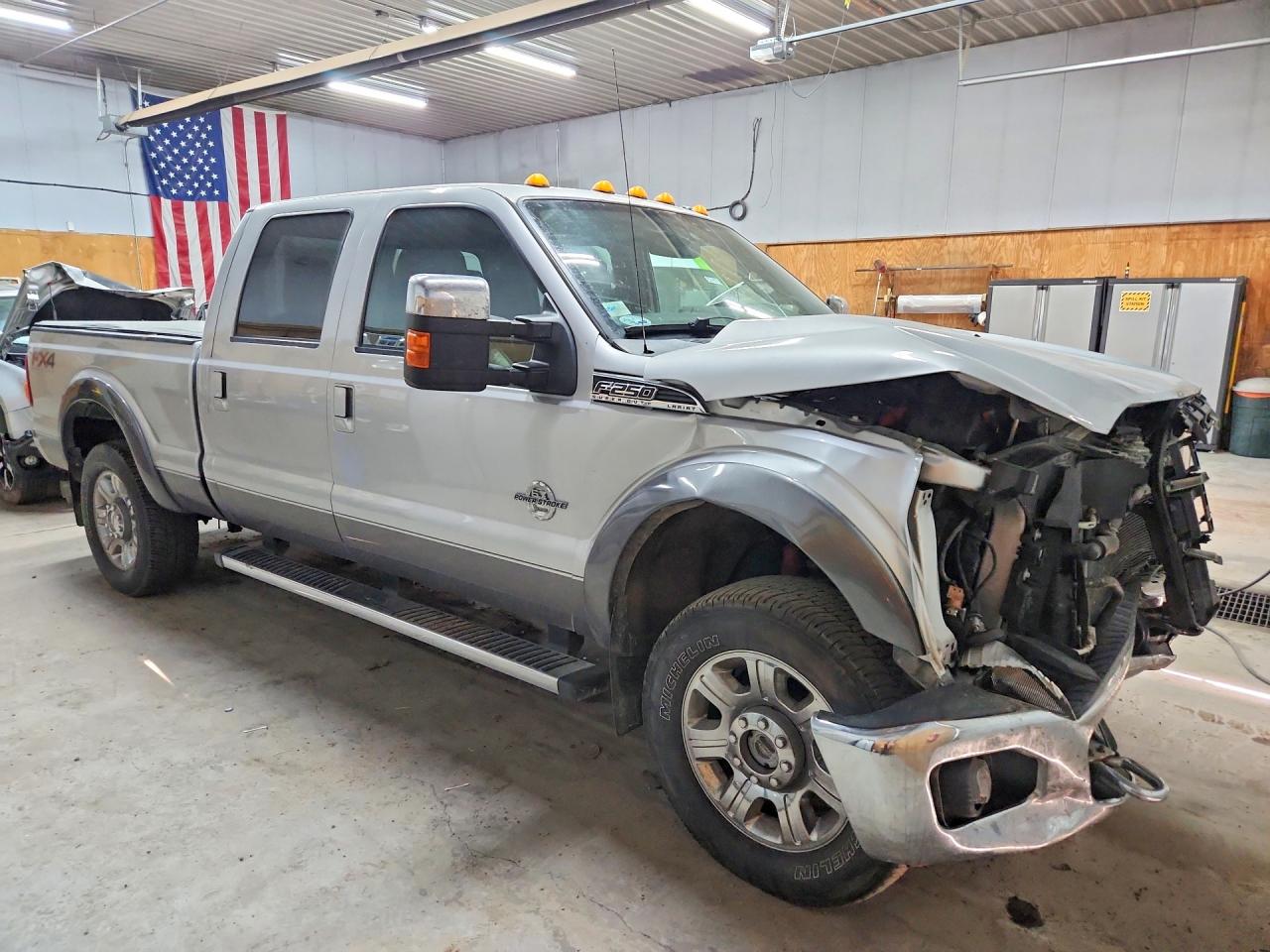 2013 Ford F250 Super Duty Silver vin: 1FT7W2BT9DEB07881